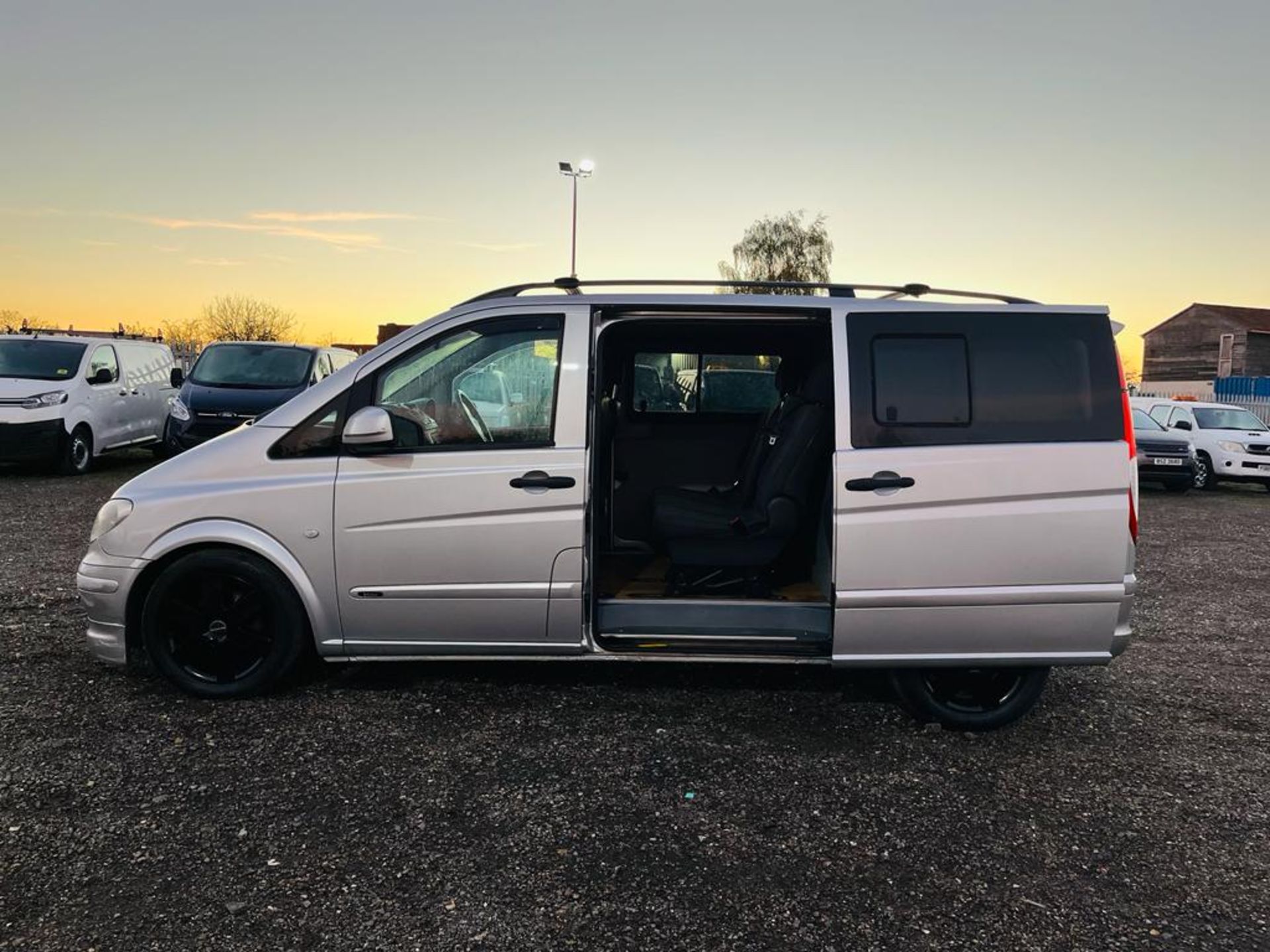 ** ON SALE ** Mercedes Benz Vito 2.1 111 CDI Compact Crew Van 2008 '08 Reg' A/C - No Vat - Image 11 of 26