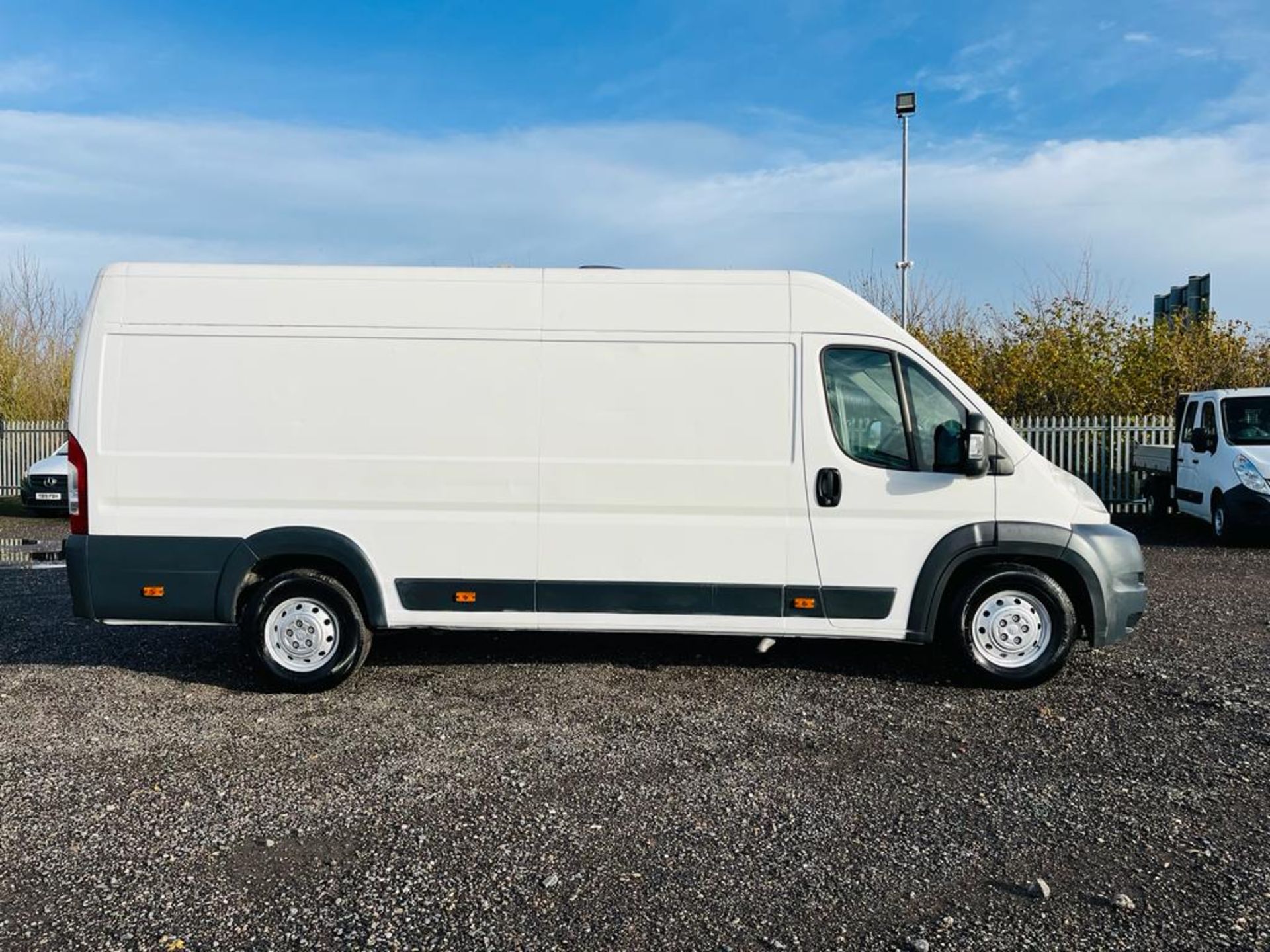 ** ON SALE ** Citreon Relay 35 2.2 HDI 120 L4 H2 2011 '11 Reg' - Panel Van - No Vat - Image 12 of 24