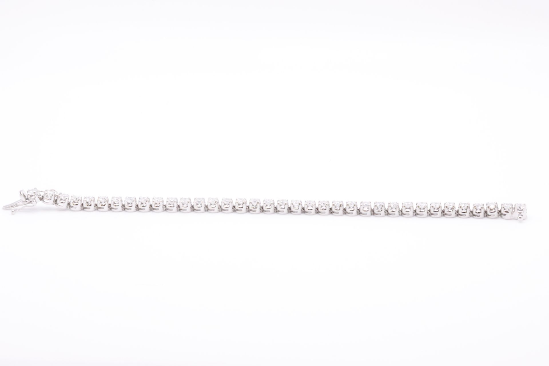 Brand New 7.0 Carat 18ct White Gold Tennis Bracelet set with Round Brilliant Cut Natural Diamonds - Image 2 of 16