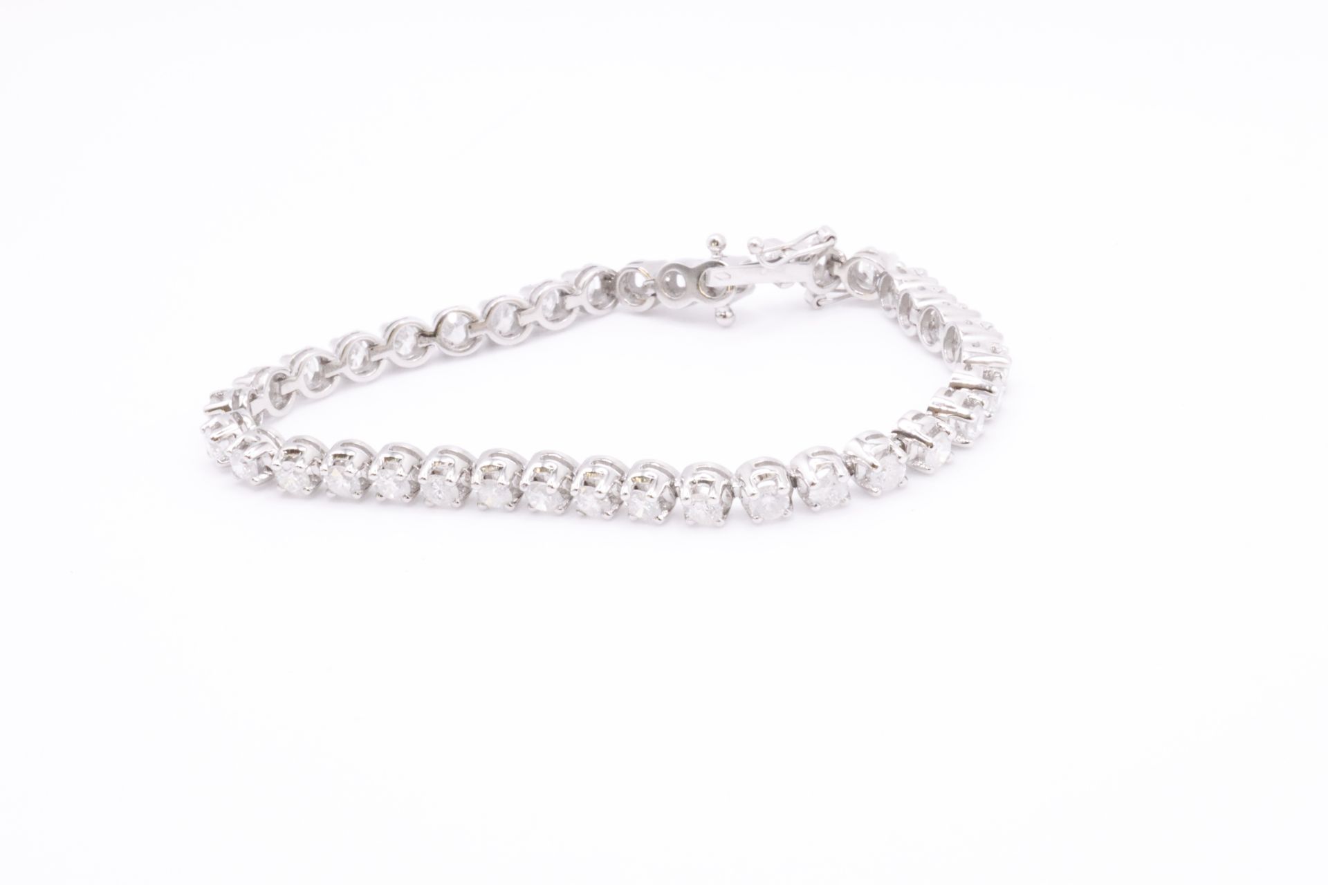 Brand New 7.0 Carat 18ct White Gold Tennis Bracelet set with Round Brilliant Cut Natural Diamonds - Image 7 of 16