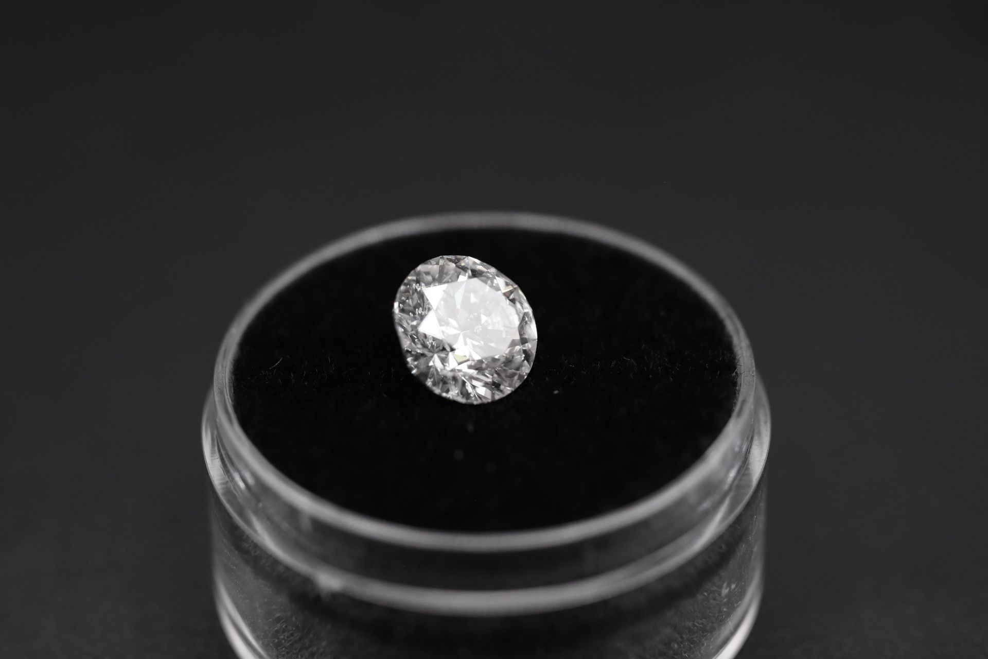 Round Brilliant Cut Natural Diamond 2.01 Carat Colour D Clarity VS1 - DGI Certificate - Image 6 of 24