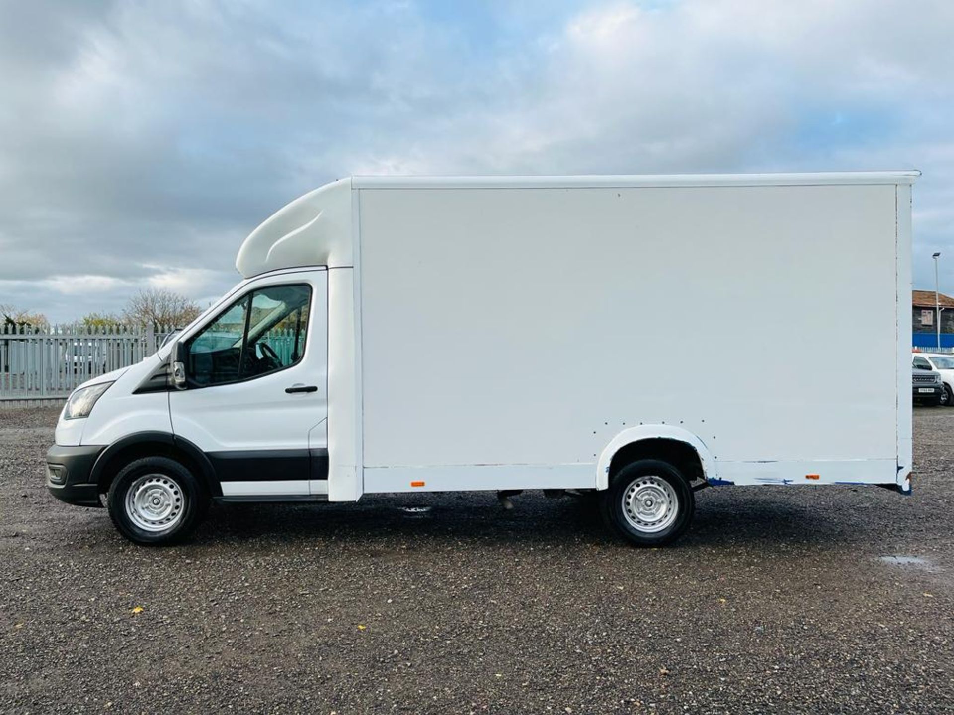 Ford Transit Leader 2.0 TDCI EcoBlue T350 Low Loader Luton 2020 '70 Reg' - ULEZ Compliant - Image 4 of 17