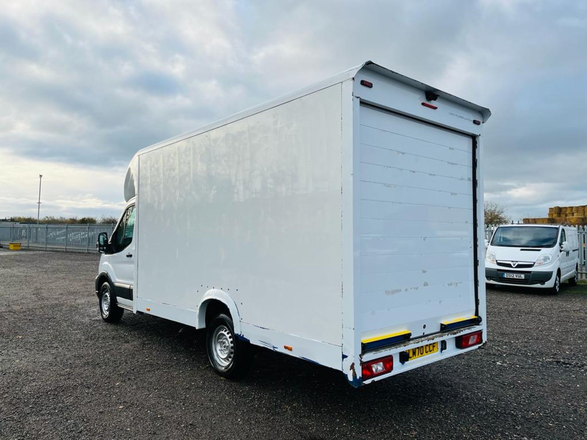 Ford Transit Leader 2.0 TDCI EcoBlue T350 Low Loader Luton 2020 '70 Reg' - ULEZ Compliant - Image 5 of 17