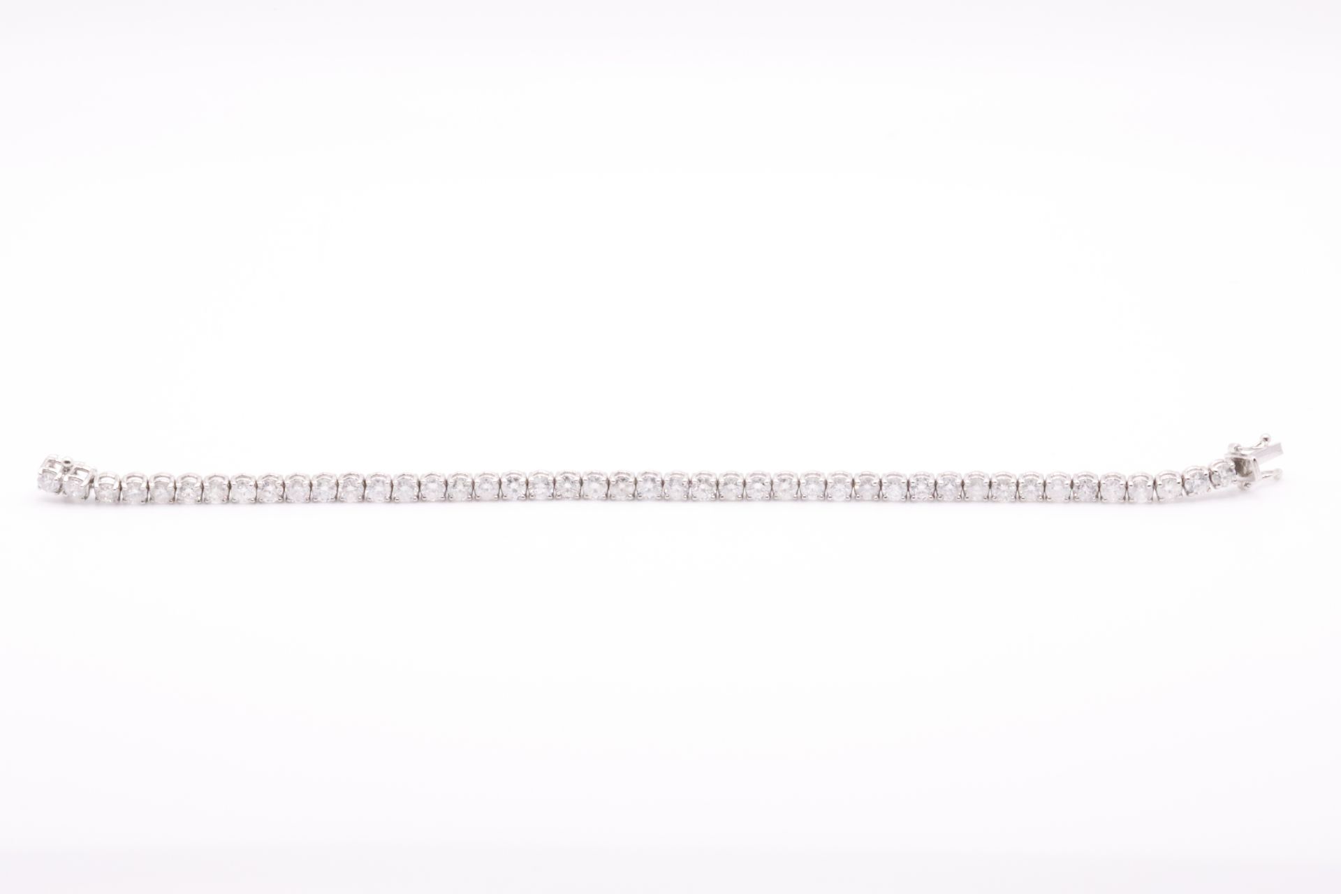 Brand New 9.0 Carat 18ct White Gold Tennis Bracelet set with Round Brilliant Cut Natural Diamonds - Image 4 of 12