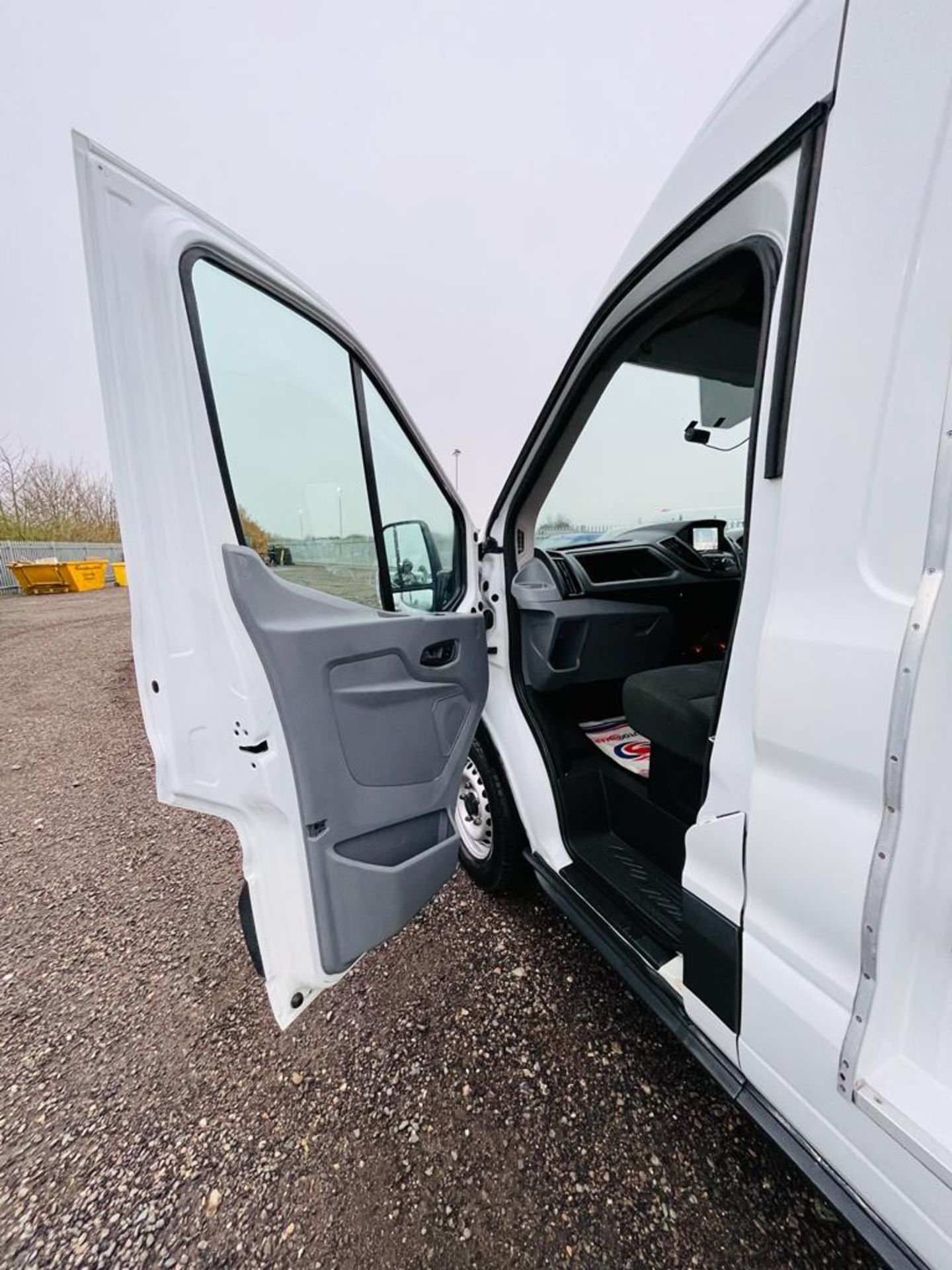 Ford Transit 2.0 TDCI EcoBlue RWD Fridge / Freezer 2017 '17 Reg' - ULEZ Compliant - Image 16 of 26