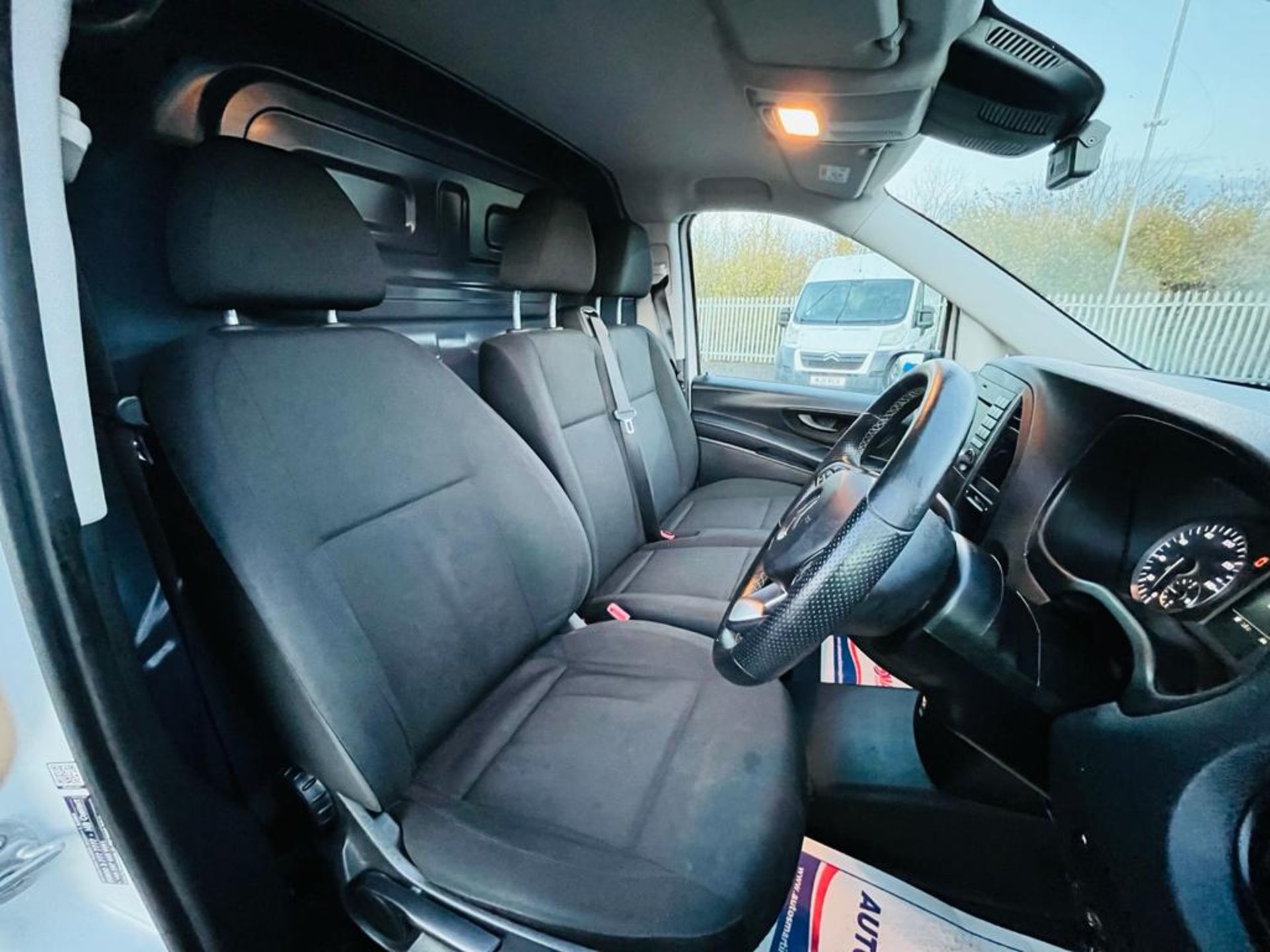 Mercedes Benz Vito 111 1.6 CDI Long wheel Base 2019 '19 Reg' - Sat Nav - ULEZ Compliant - Image 17 of 25