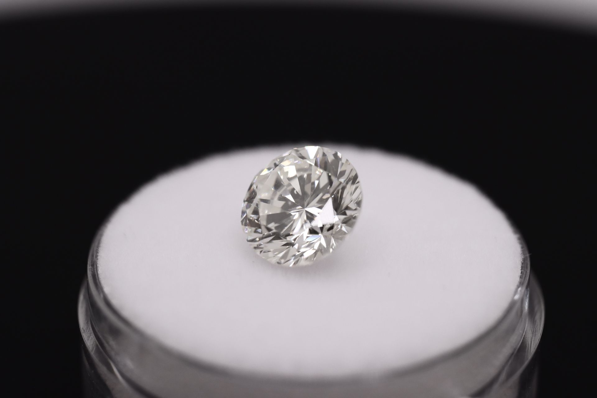 Round Brilliant Cut Natural Diamond 2.15 Carat Colour H Clarity VS1 - EGL Certificate - Image 4 of 17