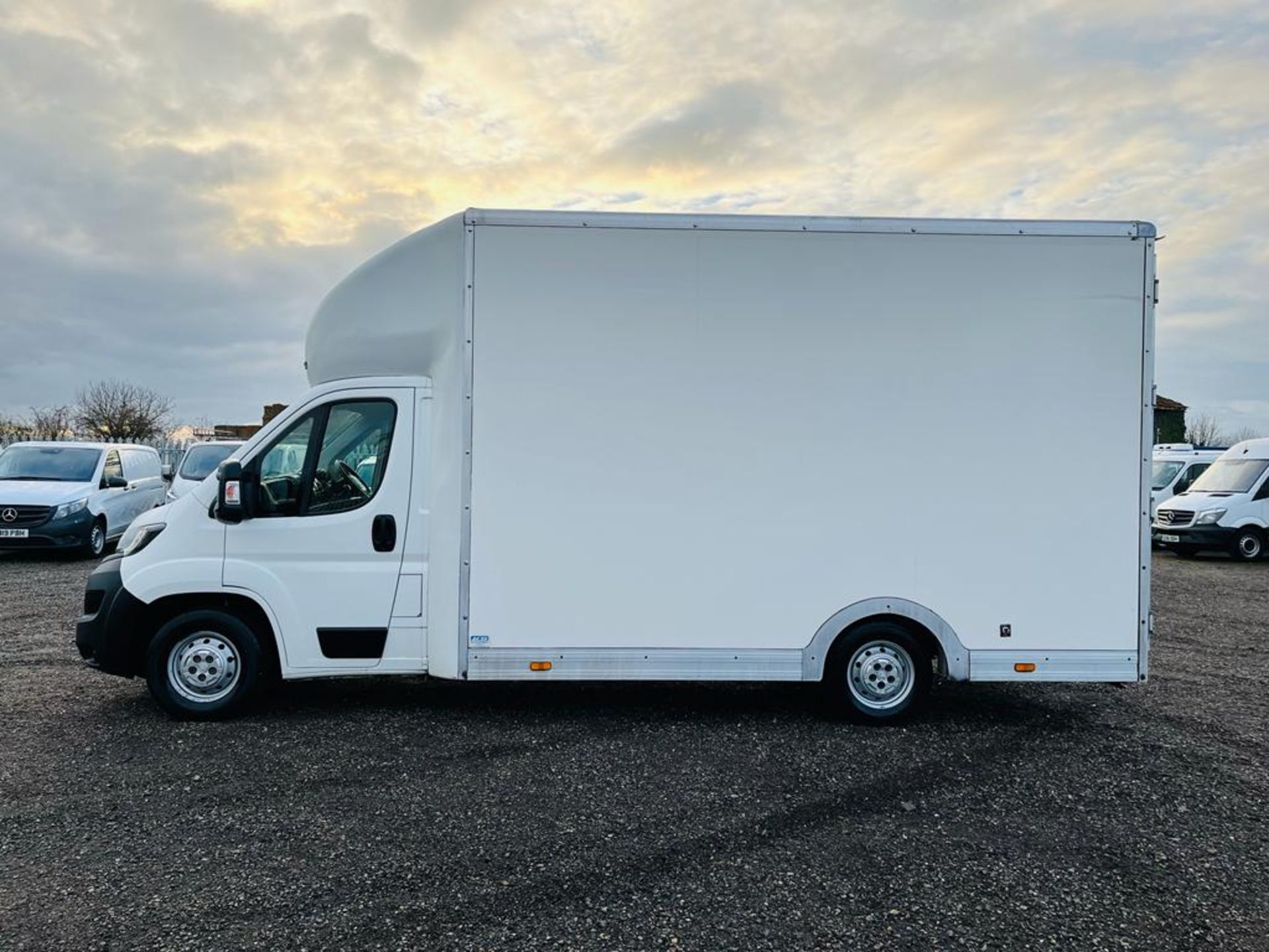 Peugeot Boxer 2.0 BlueHDI L3 Low Loader Luton 2019 '19 Reg' - ULEZ Compliant - Air Suspension - Image 9 of 21