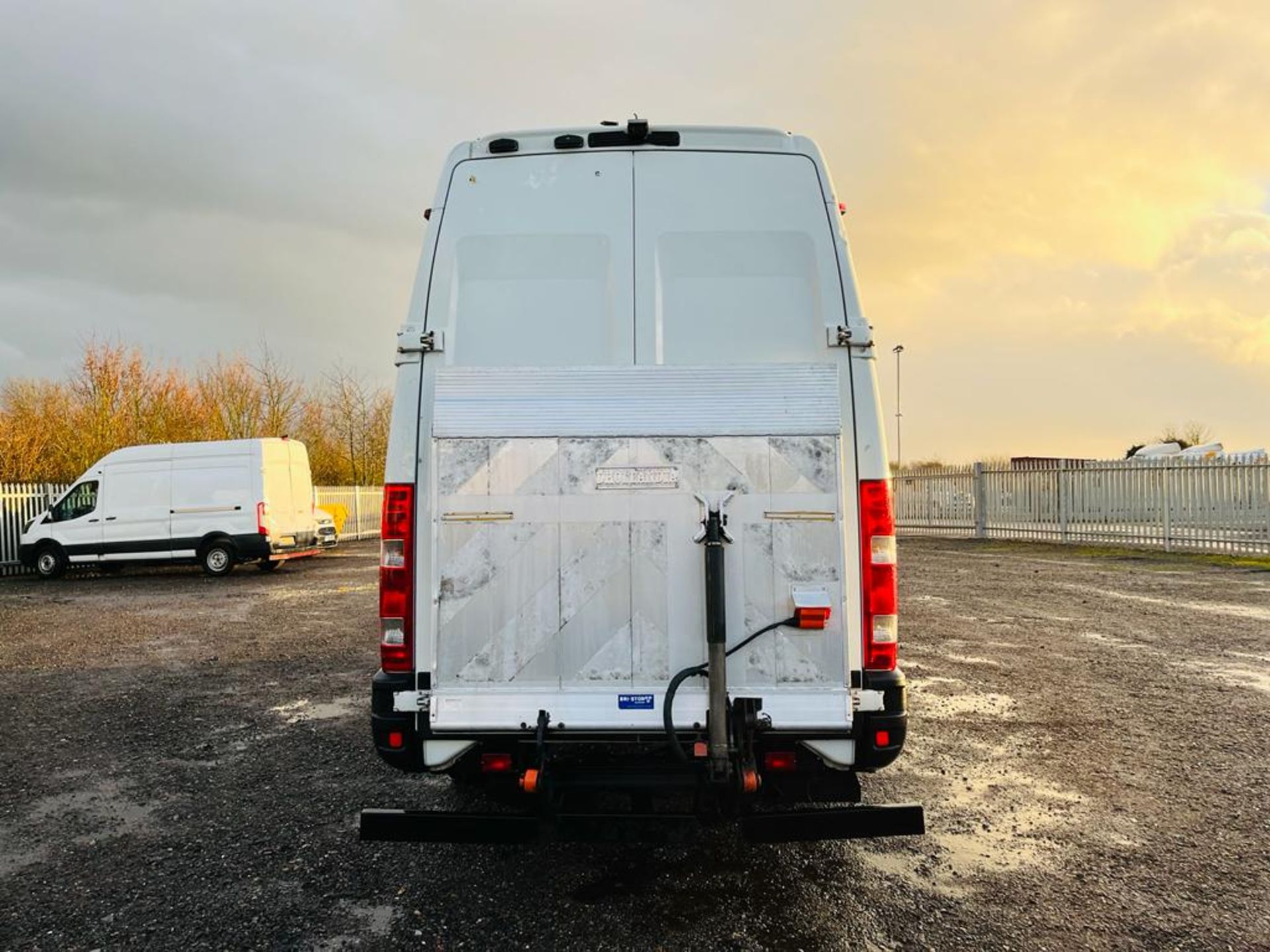 Iveco Daily 70C17 3.0 HD TRW L3 H3 2014 '64 Reg' Tail Lift - ULEZ Compliant - Twin Rear Axle - Image 7 of 28