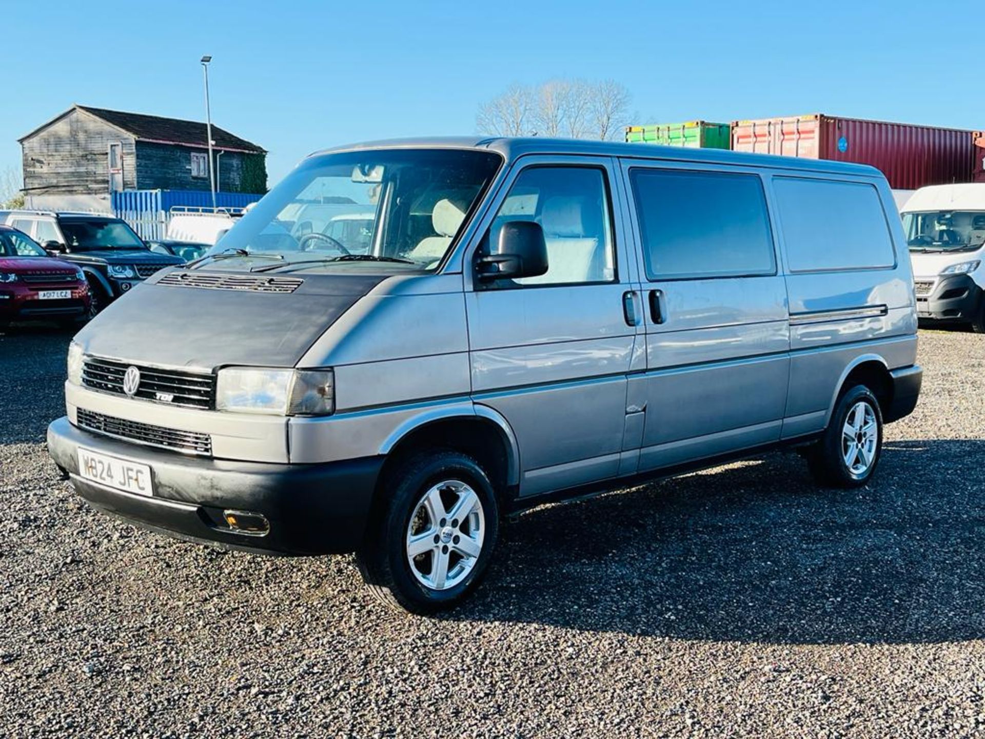 ** ON SALE ** Volkswagen Transporter 2.5 TDI LWB Crew Van 2000 'W Reg' Panel Van -A/C - No Vat - Image 3 of 28