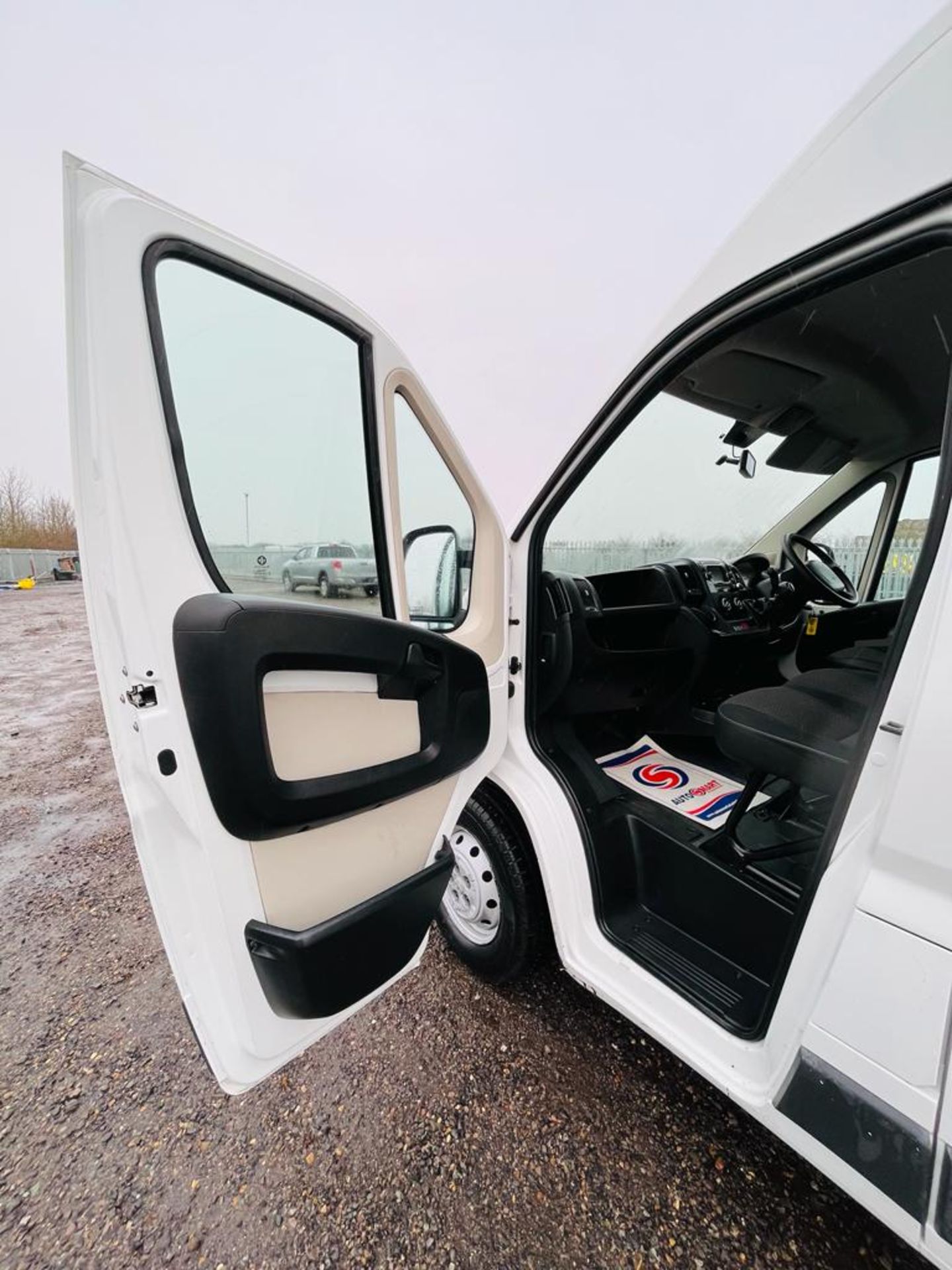 Peugeot Boxer 2.0 BlueHDI Professional L3 H2 2017 '66 Reg' - Sat Nav - A/C - ULEZ Compliant - Image 14 of 23