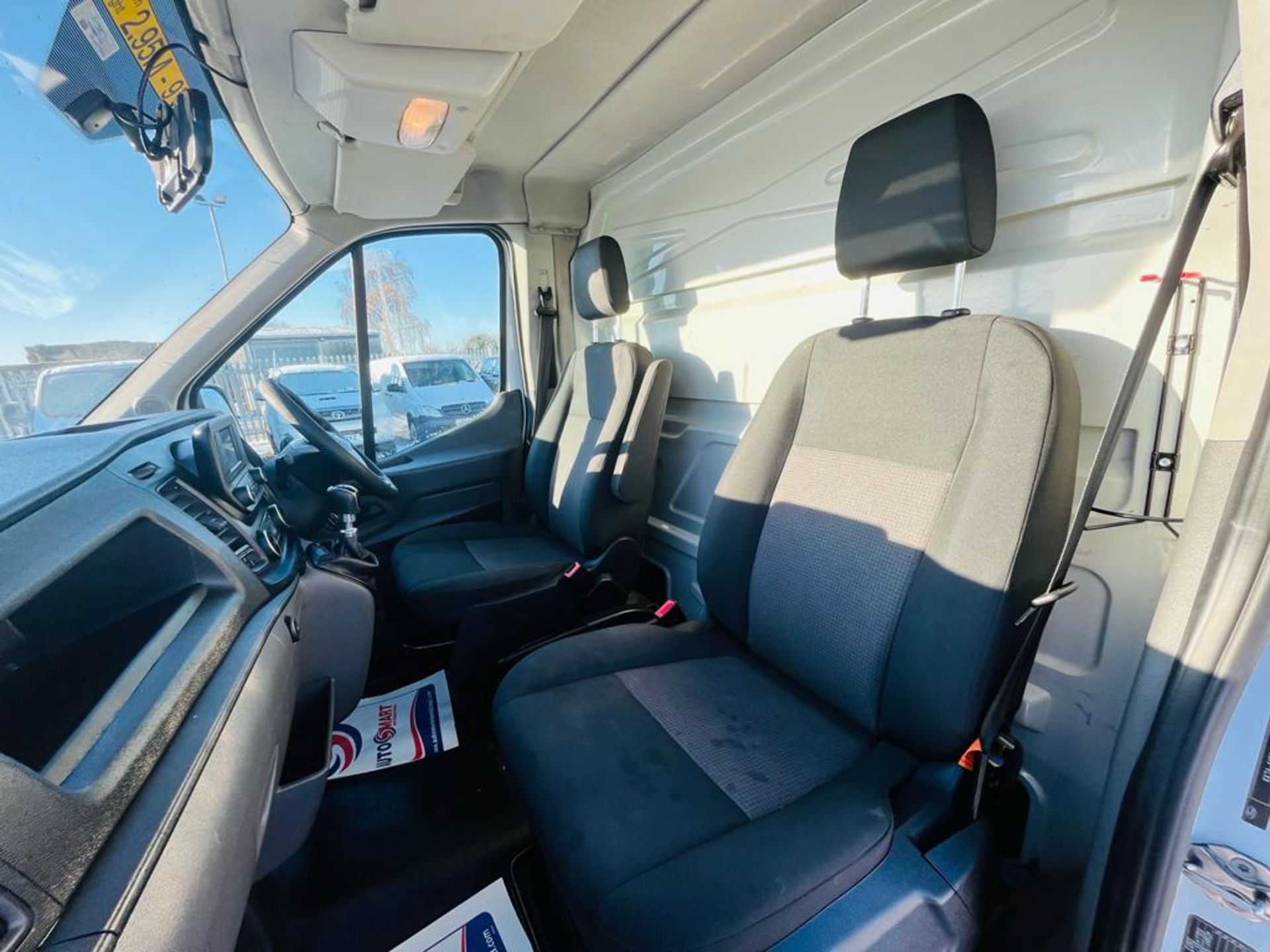**ON SALE** Ford Transit Leader 2.0 TDCI EcoBlue T350 Low Loader Luton 2020 '70 Reg' - Image 16 of 19