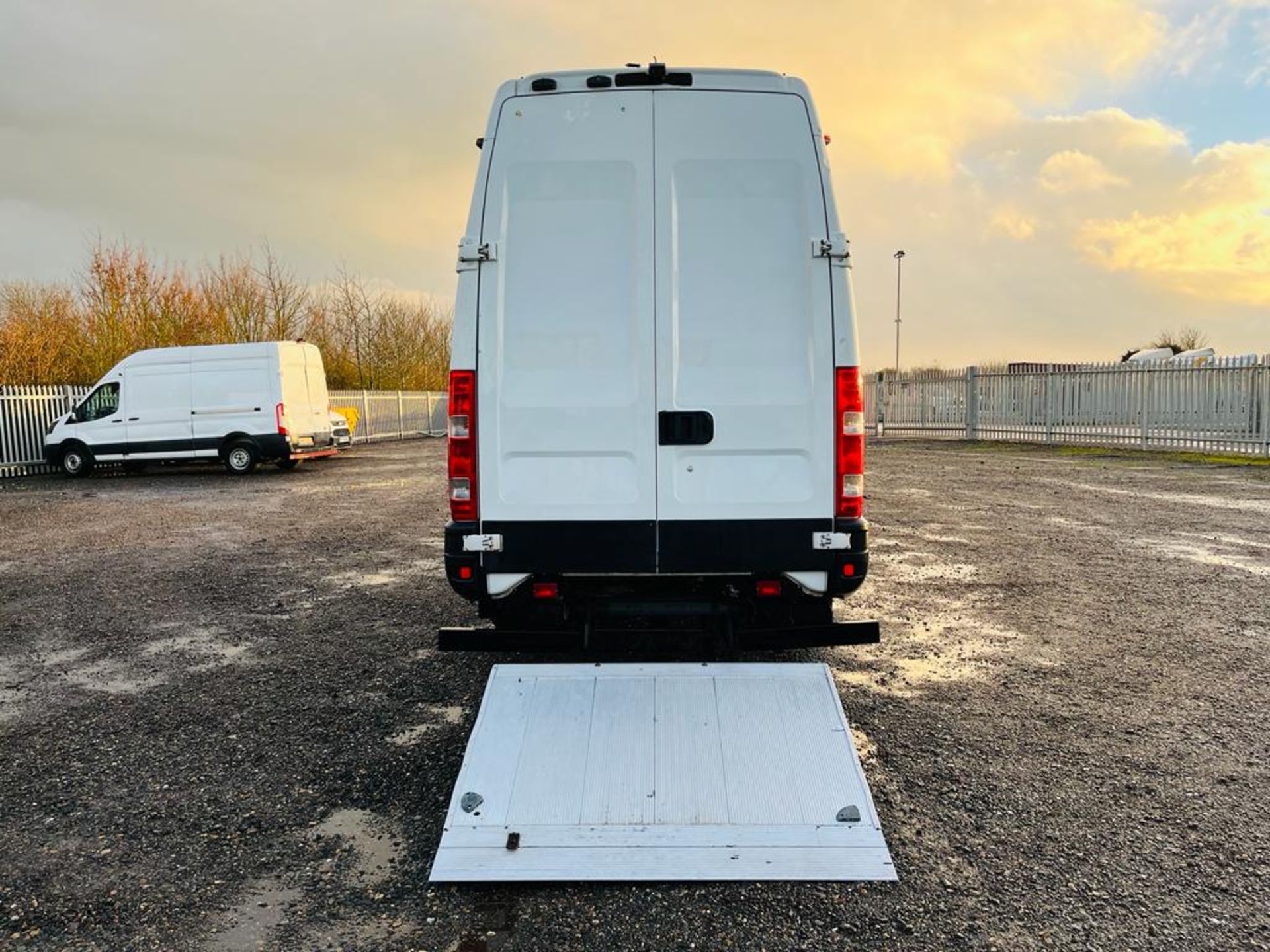 Iveco Daily 70C17 3.0 HD TRW L3 H3 2014 '64 Reg' Tail Lift - ULEZ Compliant - Twin Rear Axle - Image 10 of 28