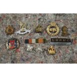 Quantity of assorted army badges