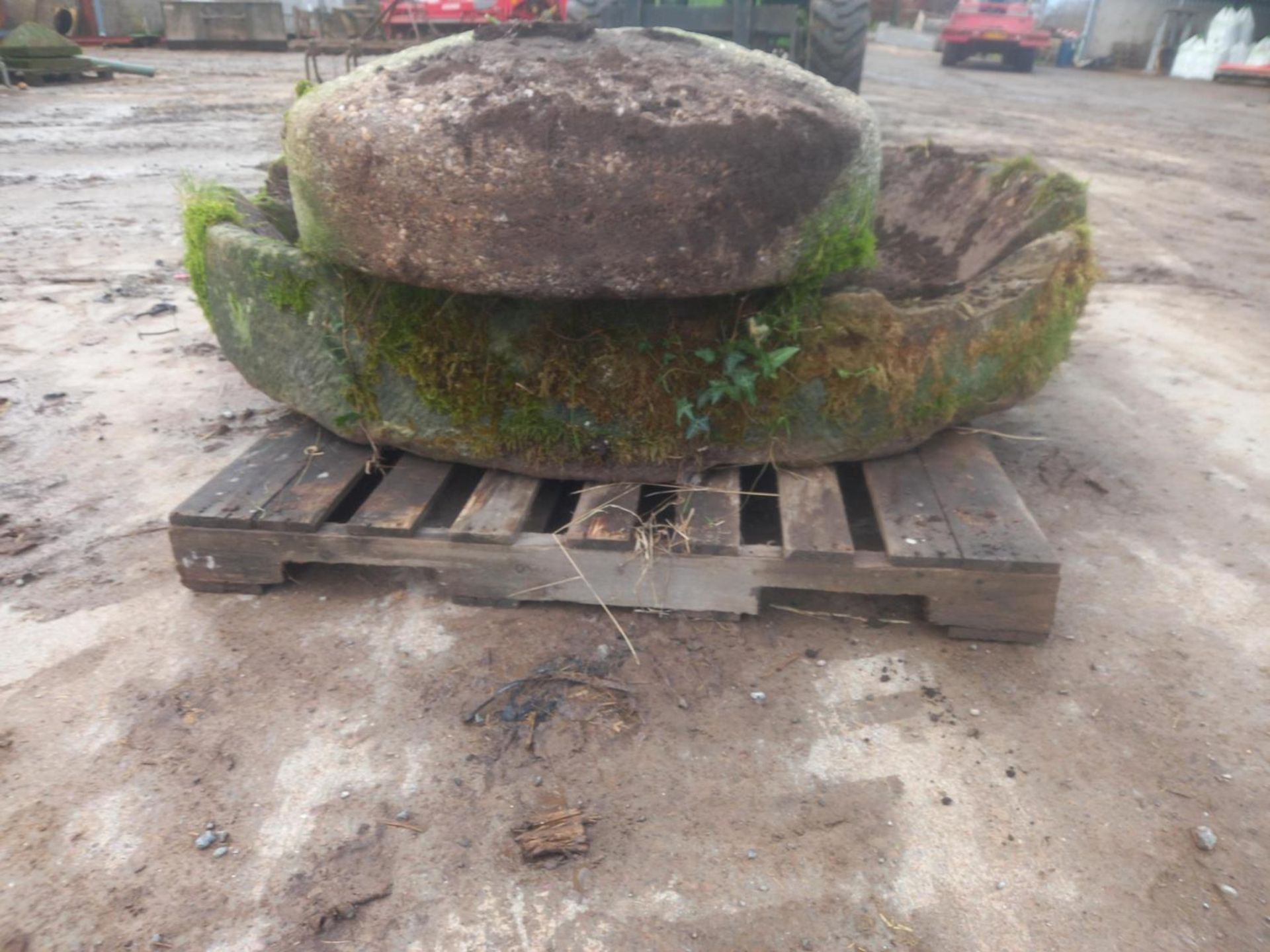 Stone cider mill 1800mm diameter - Image 2 of 3