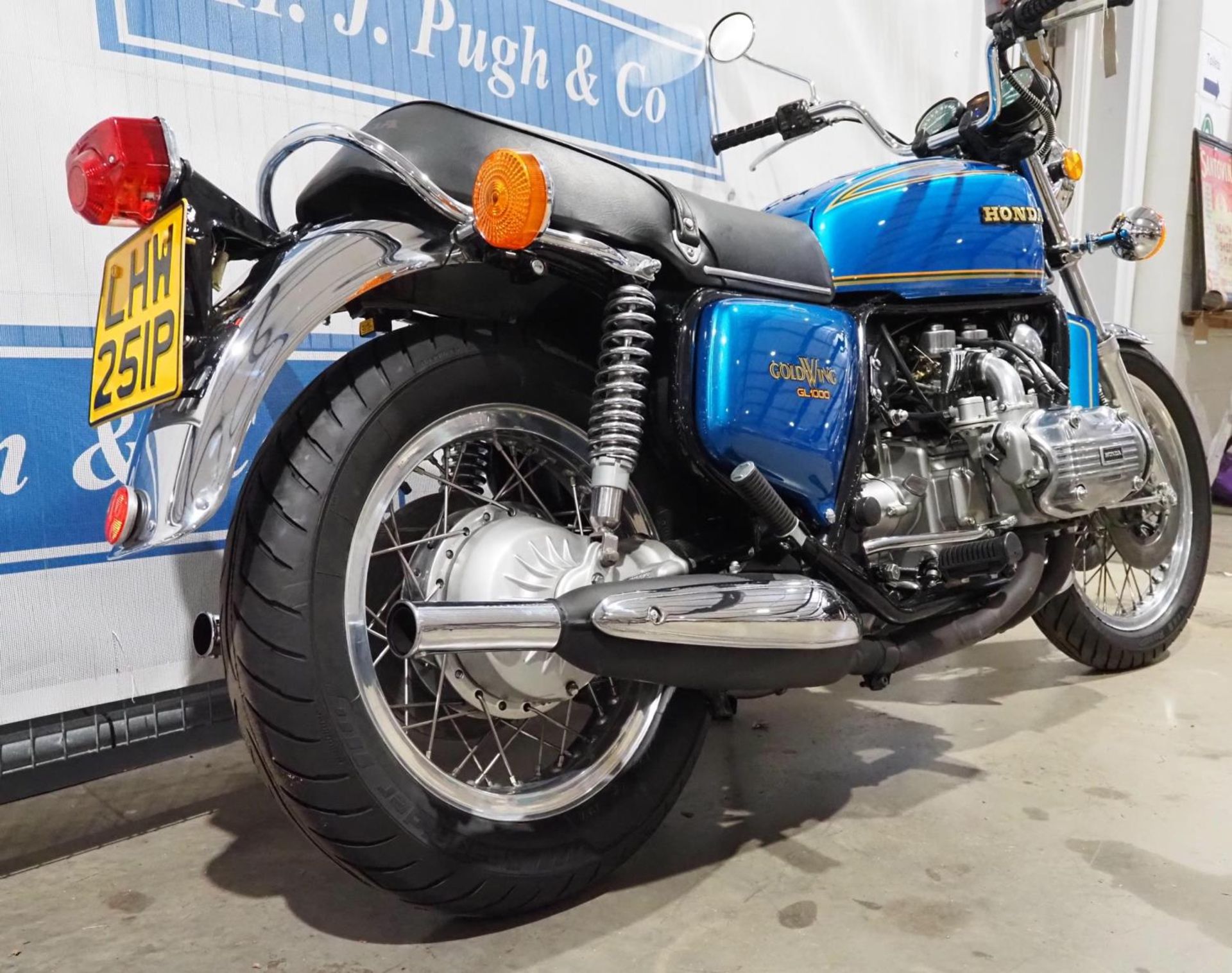 Honda GL1000 motorcycle. 1976. 999cc. Stored for a number of years, started when stored, will need - Image 4 of 6