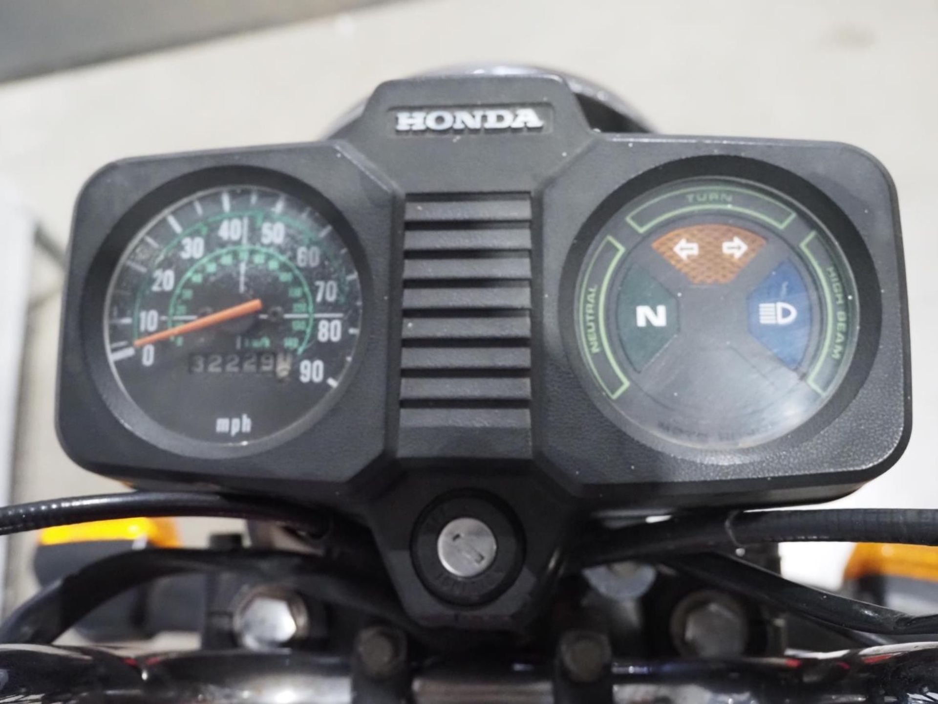 Honda CG125 motorcycle. 1998. 124cc. MOT until 27.03.2023. Starts and runs. Engine number does not - Image 3 of 6