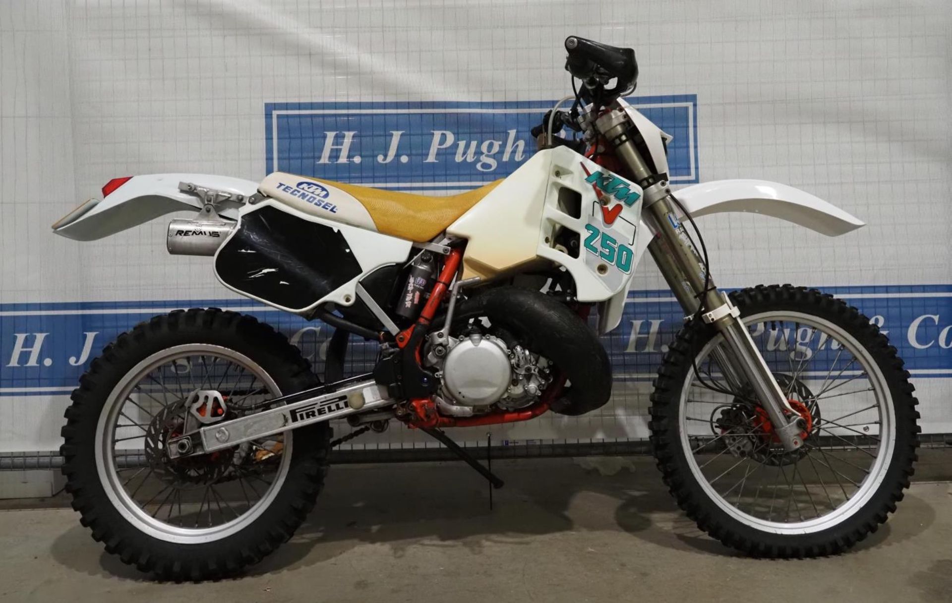 KTM 250 Enduro motorcycle. 1989. Runs. Reg. Q144 HNR. V5