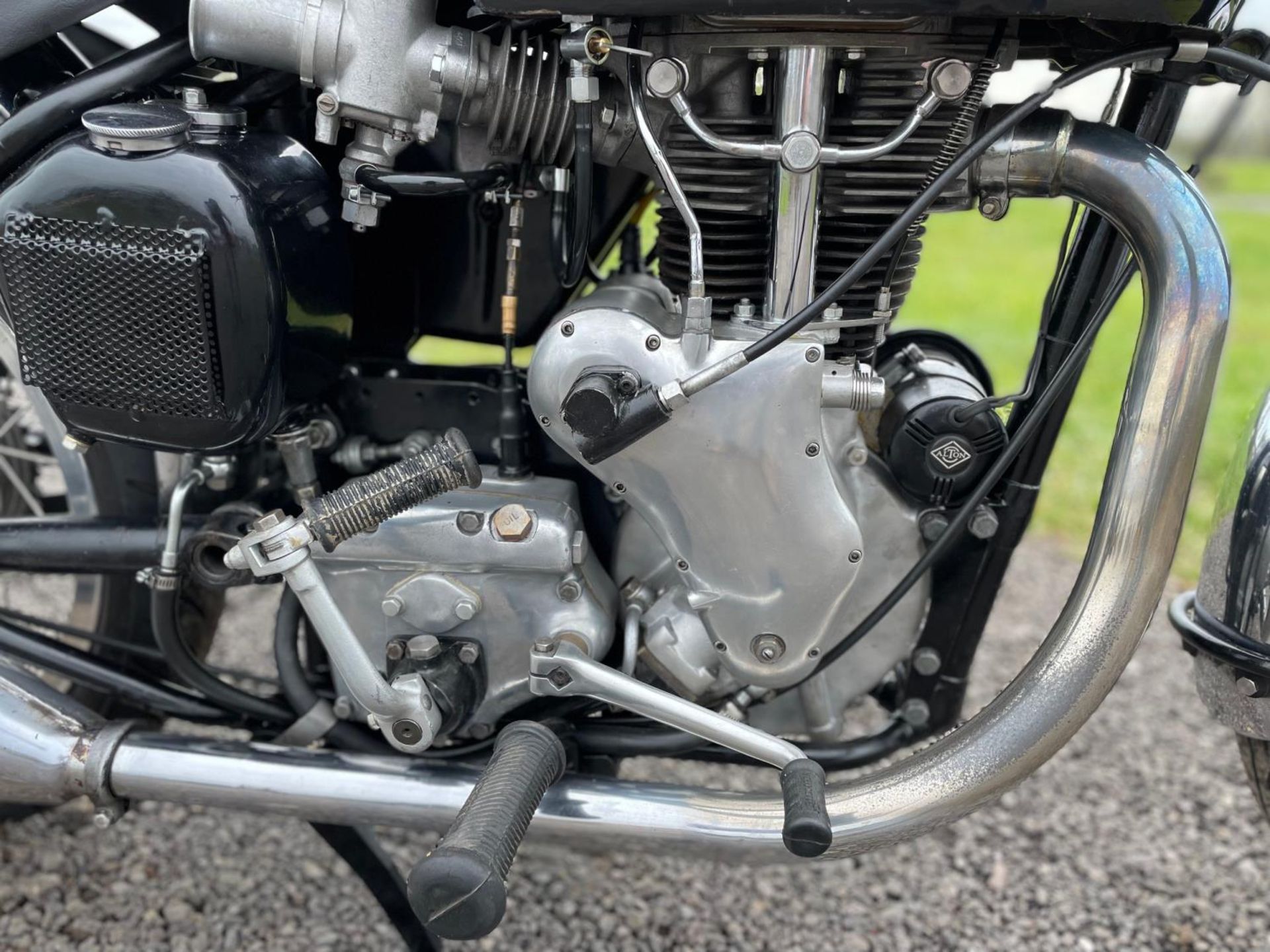 Velocette Thuixton motorcycle. 1969. 499cc. Frame No. RS19841. Engine No. VMT907C. Reg. PFJ 455G. V5 - Image 3 of 7