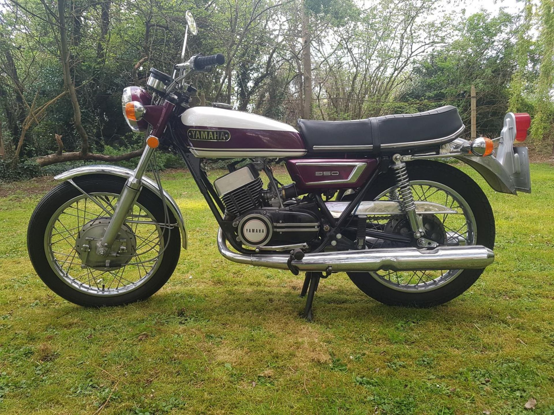 Yamaha YR5 motorcycle. 350cc. 1971. Matching numbers. Frame no.R5020669. Engine no. R5020669. - Image 2 of 6