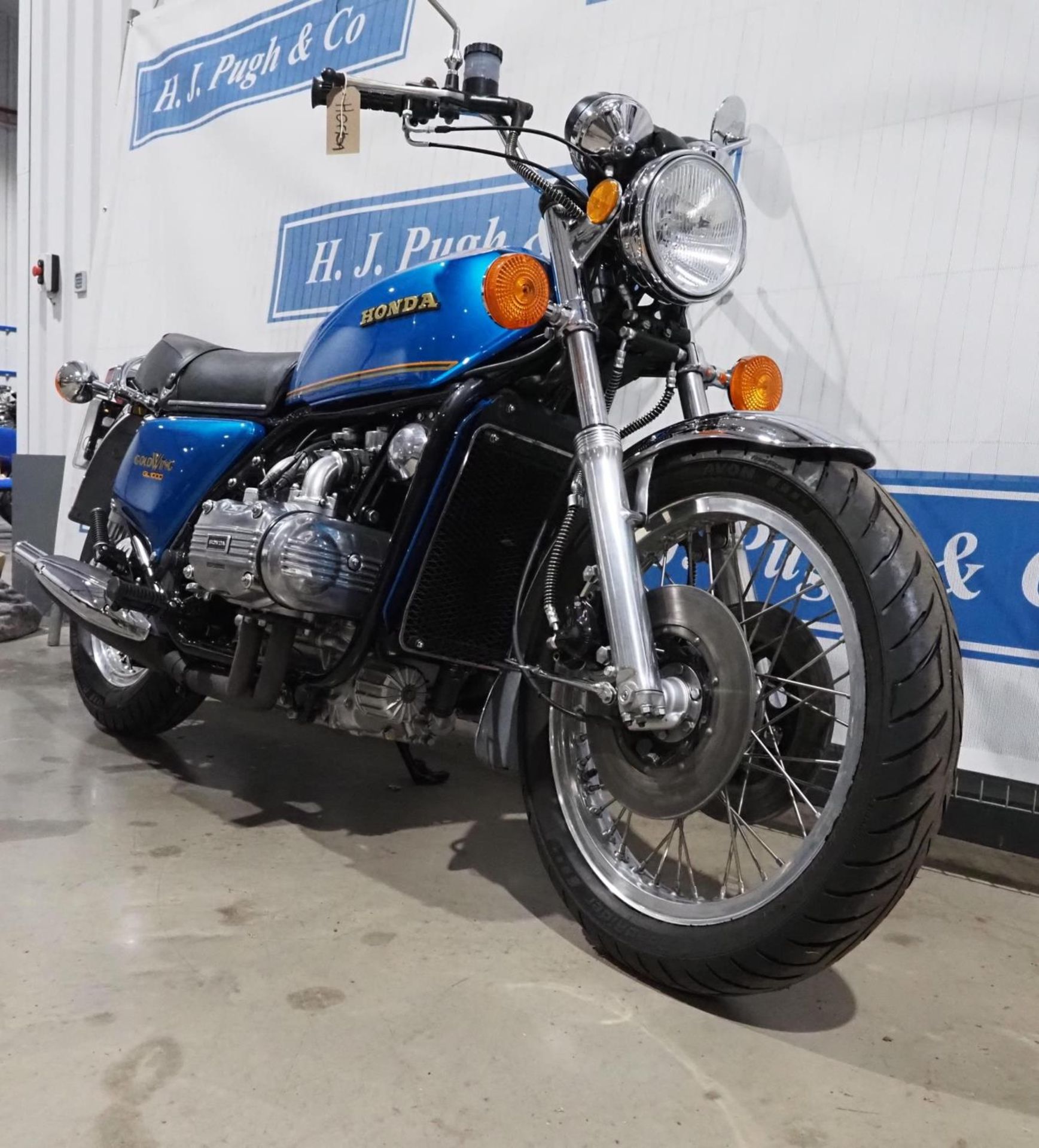 Honda GL1000 motorcycle. 1976. 999cc. Stored for a number of years, started when stored, will need - Image 2 of 6