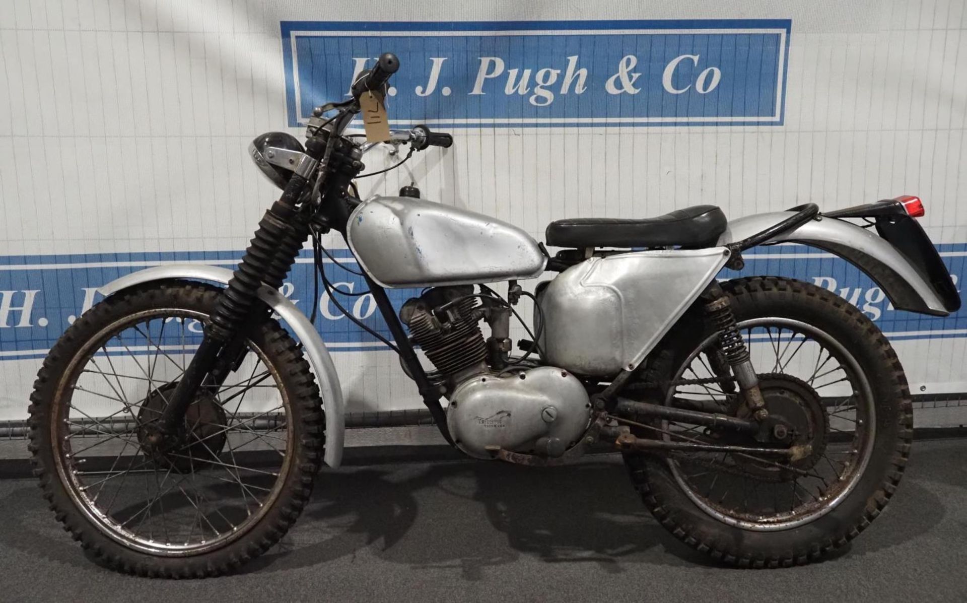 Triumph Tiger Cub trials motorcycle. 200cc. 1962. Engine turns over. Reg. 576 XVP. V5 - Image 4 of 5