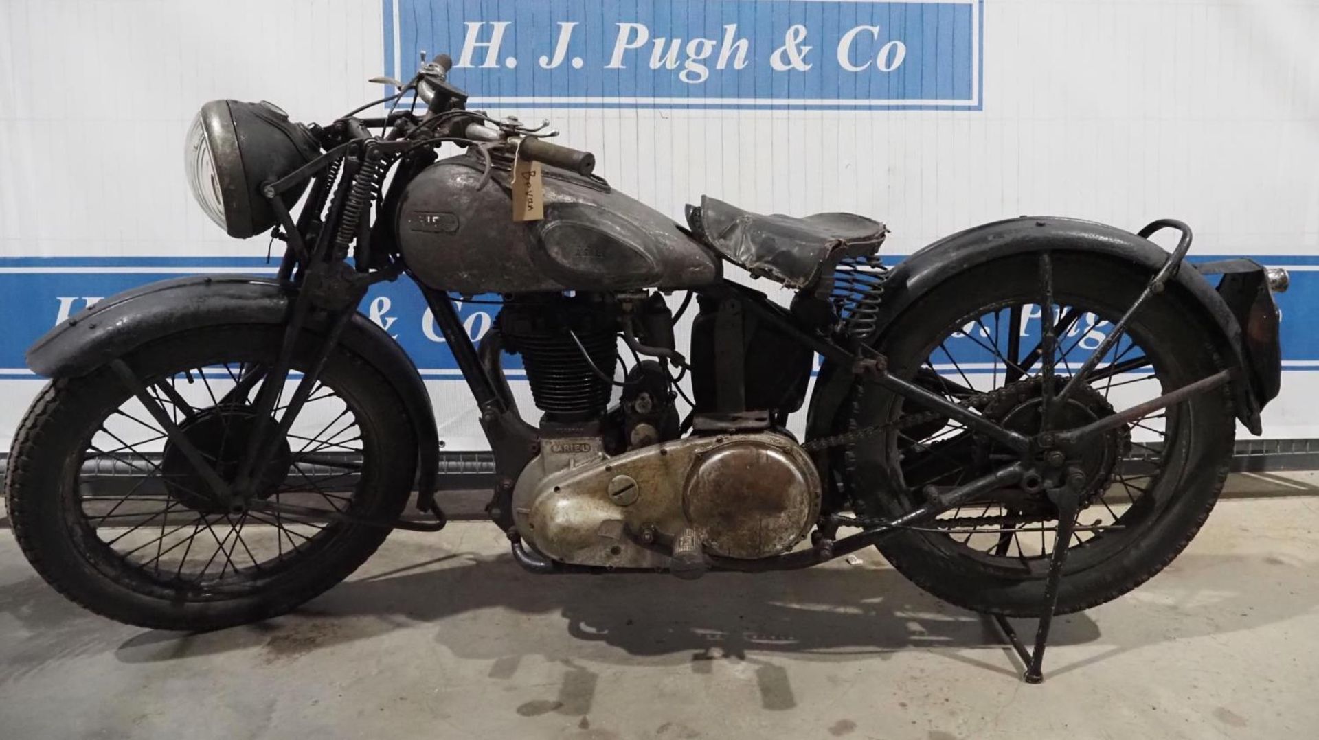 Ariel Red Hunter barn find. 1938. 500cc. For restoration, comes with dating letter from Draganfly - Image 5 of 5