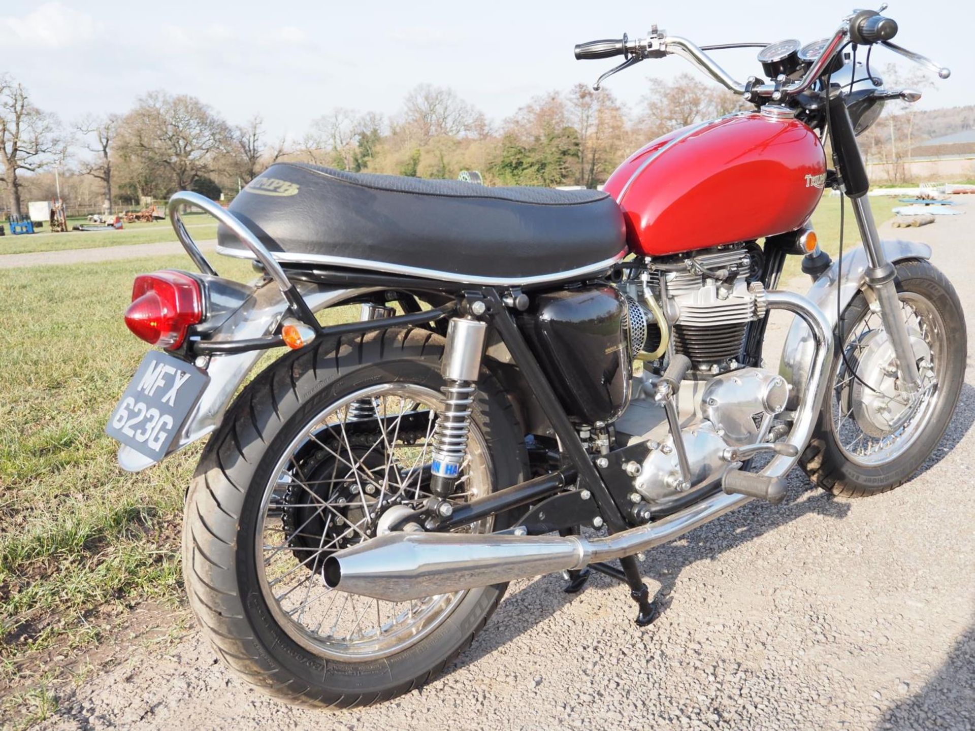 Triumph Tiger 650 motorcycle. 1969. Matching numbers. Genuine sale due to family bereavement c/w old - Image 5 of 11