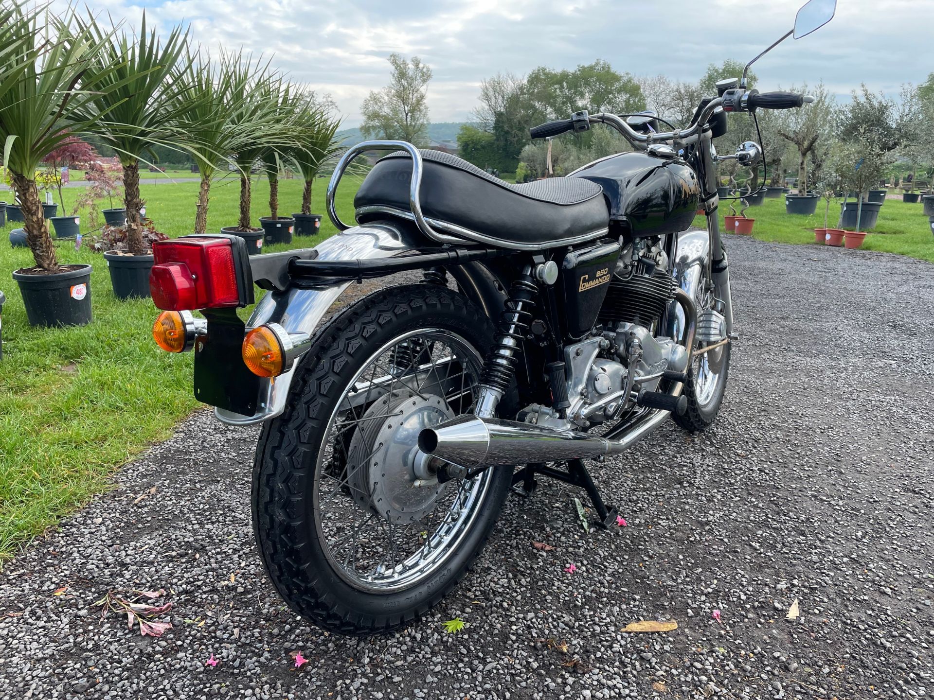 Norton Commando 850 motorcycle - Image 3 of 9