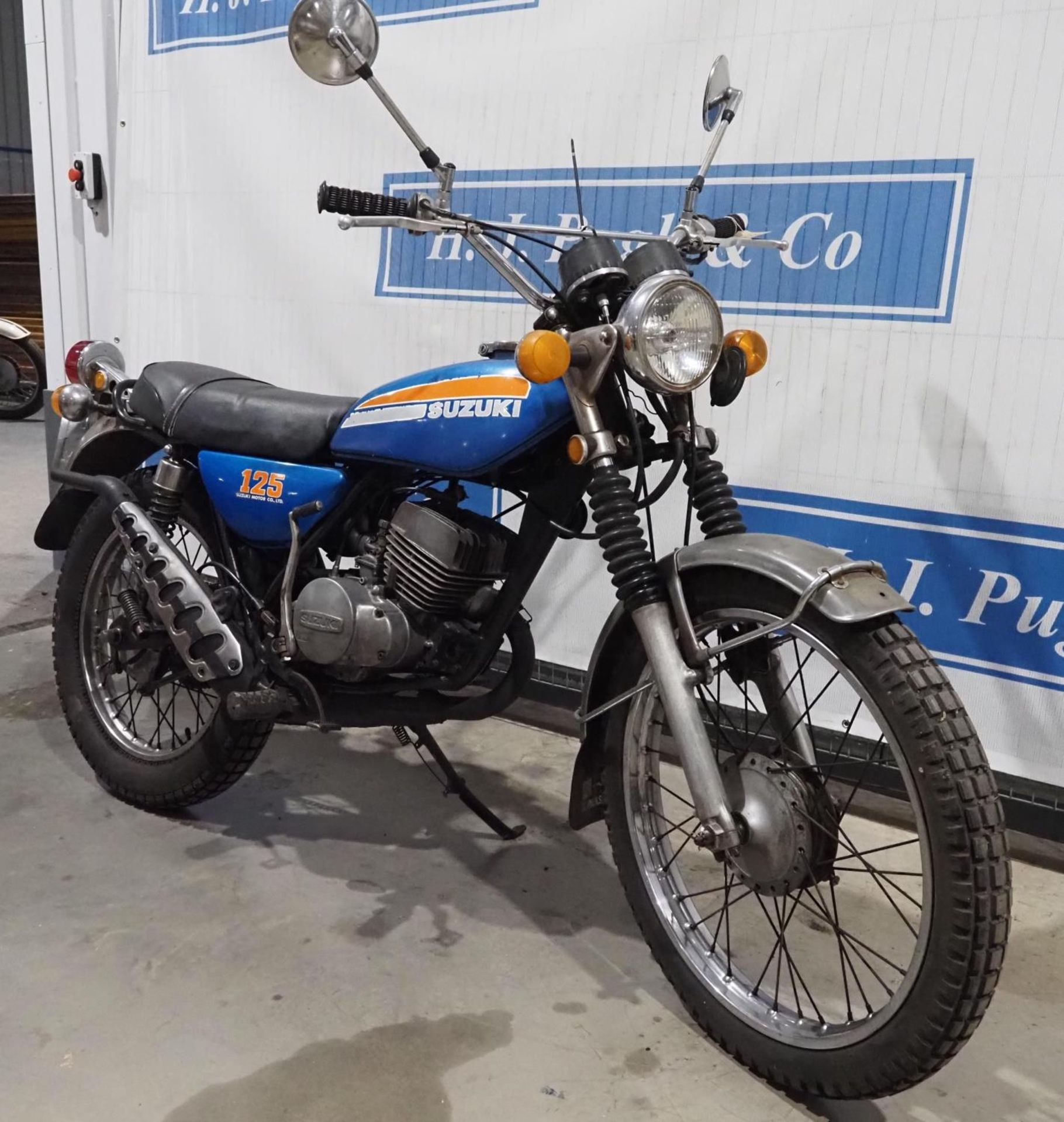 Suzuki TS125 motorcycle. 123cc. 1974. Good runner, used regularly but not recently. Reg. BWP 891M. - Image 2 of 6