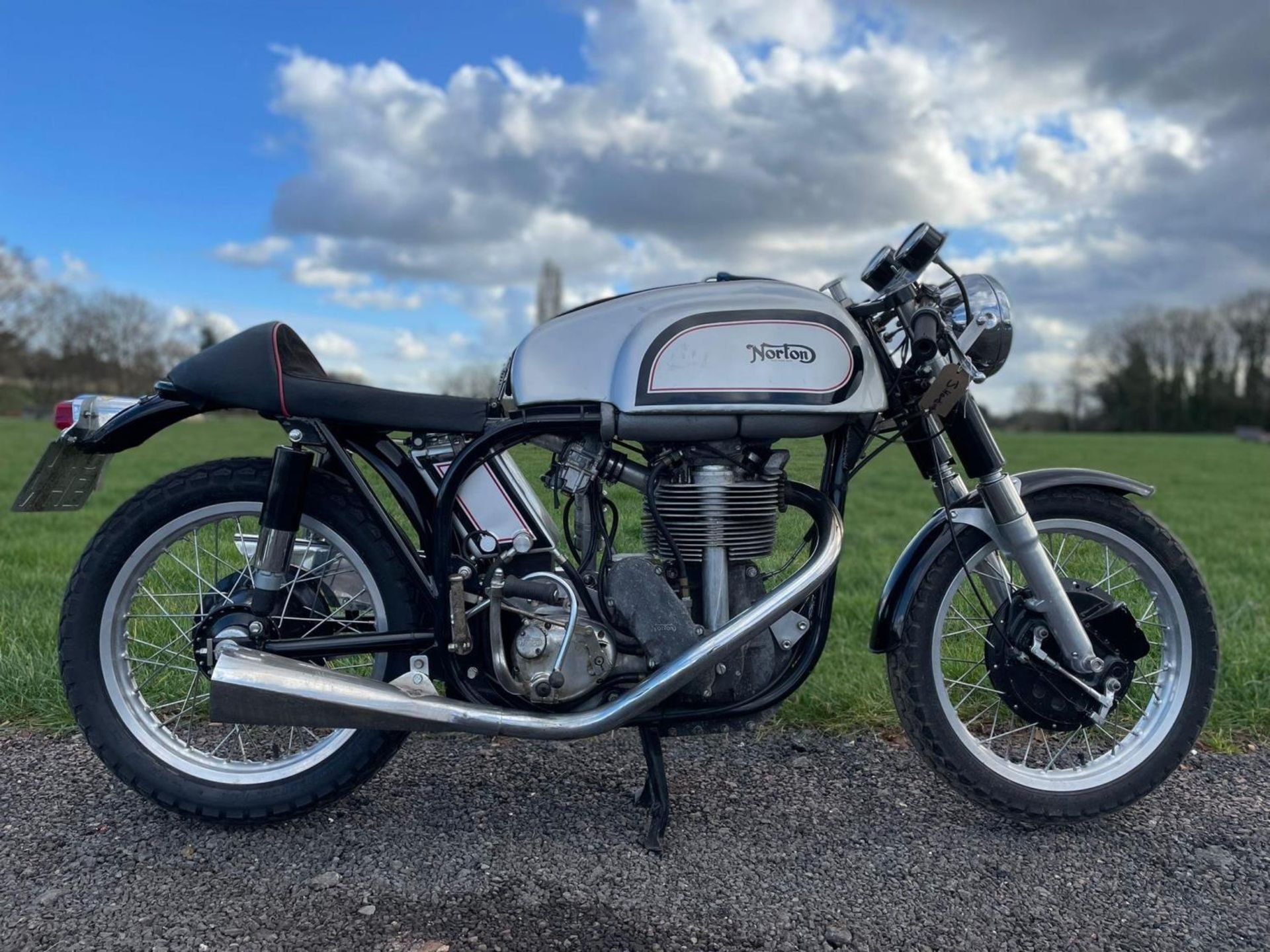 Norton Dominator/Manx Special motorcycle. 1959. 500cc. Frame no. P14 79488. Engine no. SEC027. - Image 10 of 11