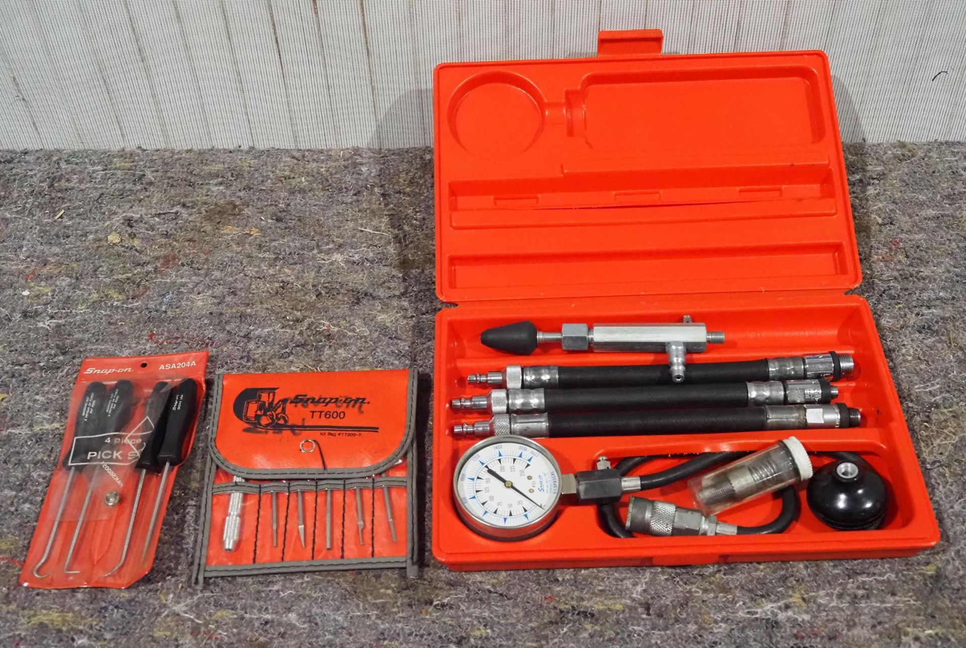 Snap-on compression gauge set and 2 Snap-on toolkits