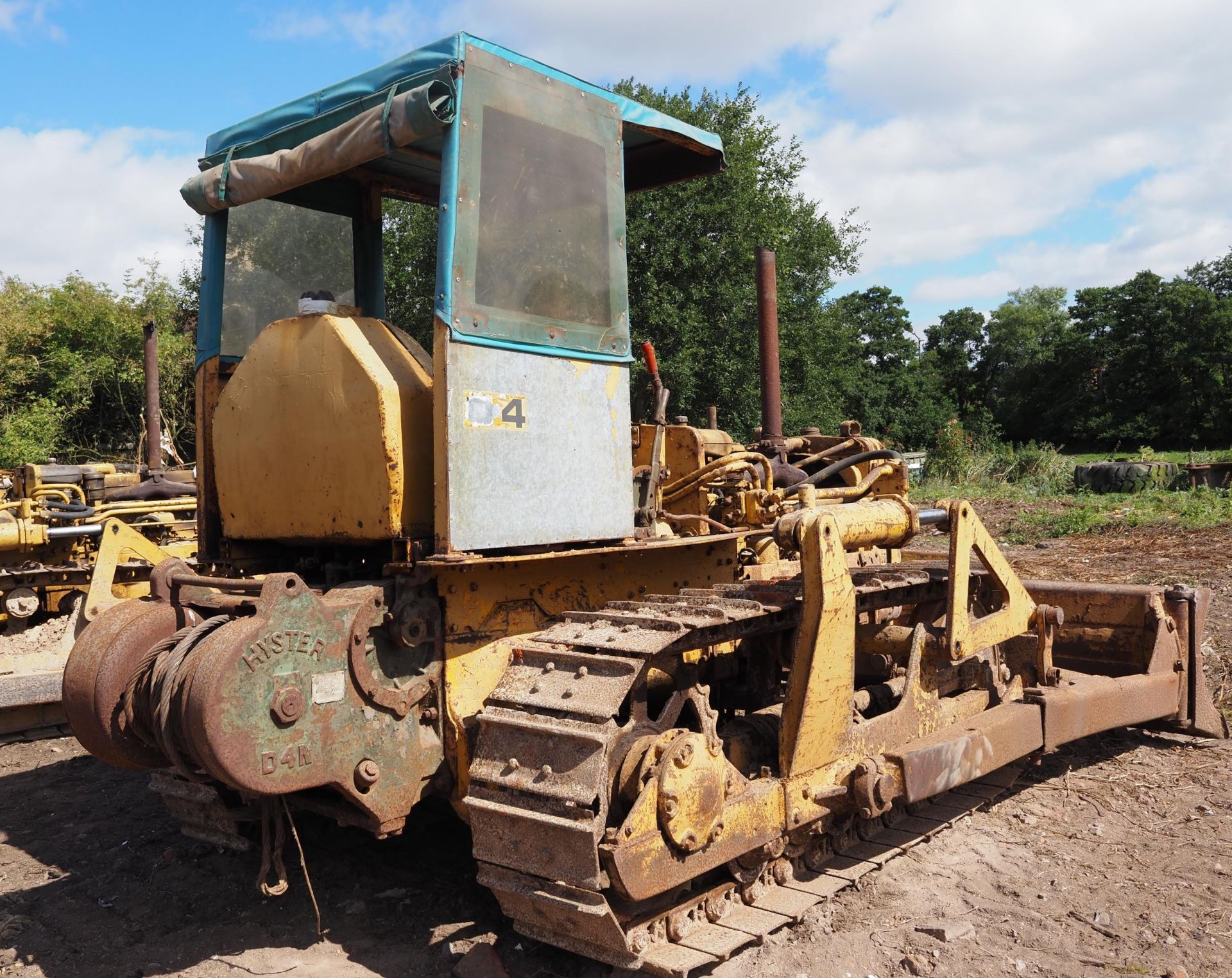 Caterpillar D4 diesel crawler. c/w cab, Hyster D4N winch and blade. SN- 7U42114 - Image 3 of 5