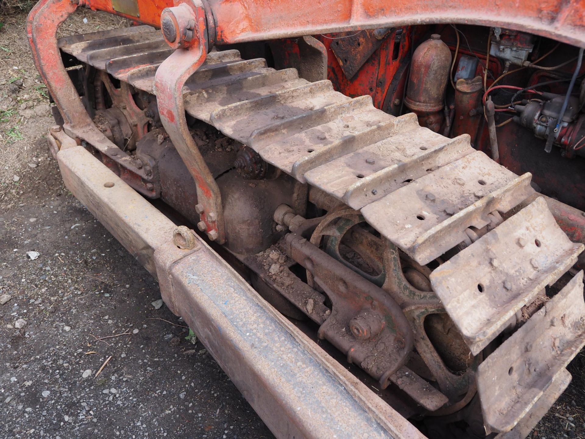 International TD 9 crawler. Petrol/diesel. With Ruston Bucyrus blade and Cargo winch. Ex forestry - Image 3 of 8