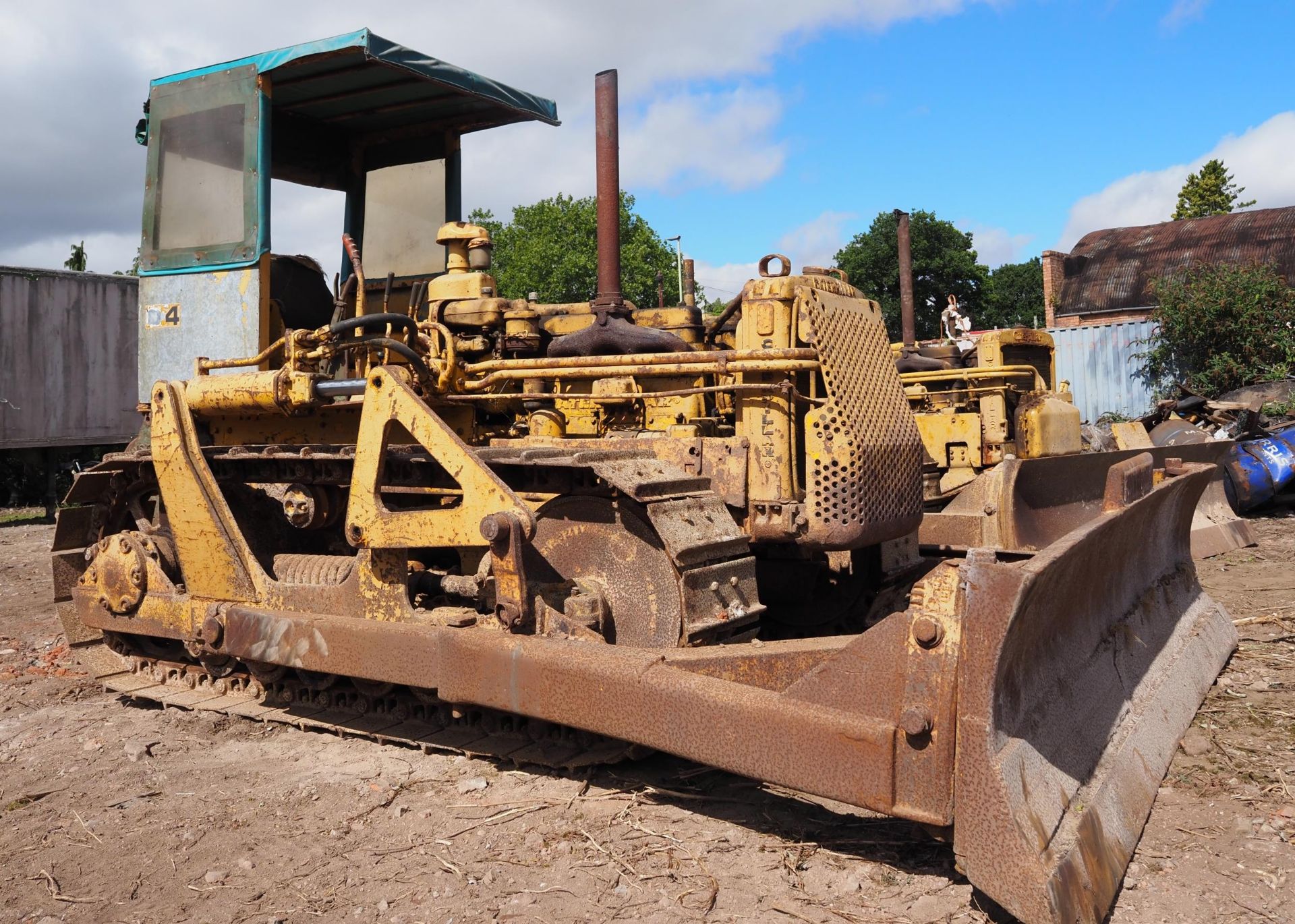 Caterpillar D4 diesel crawler. c/w cab, Hyster D4N winch and blade. SN- 7U42114 - Image 2 of 5