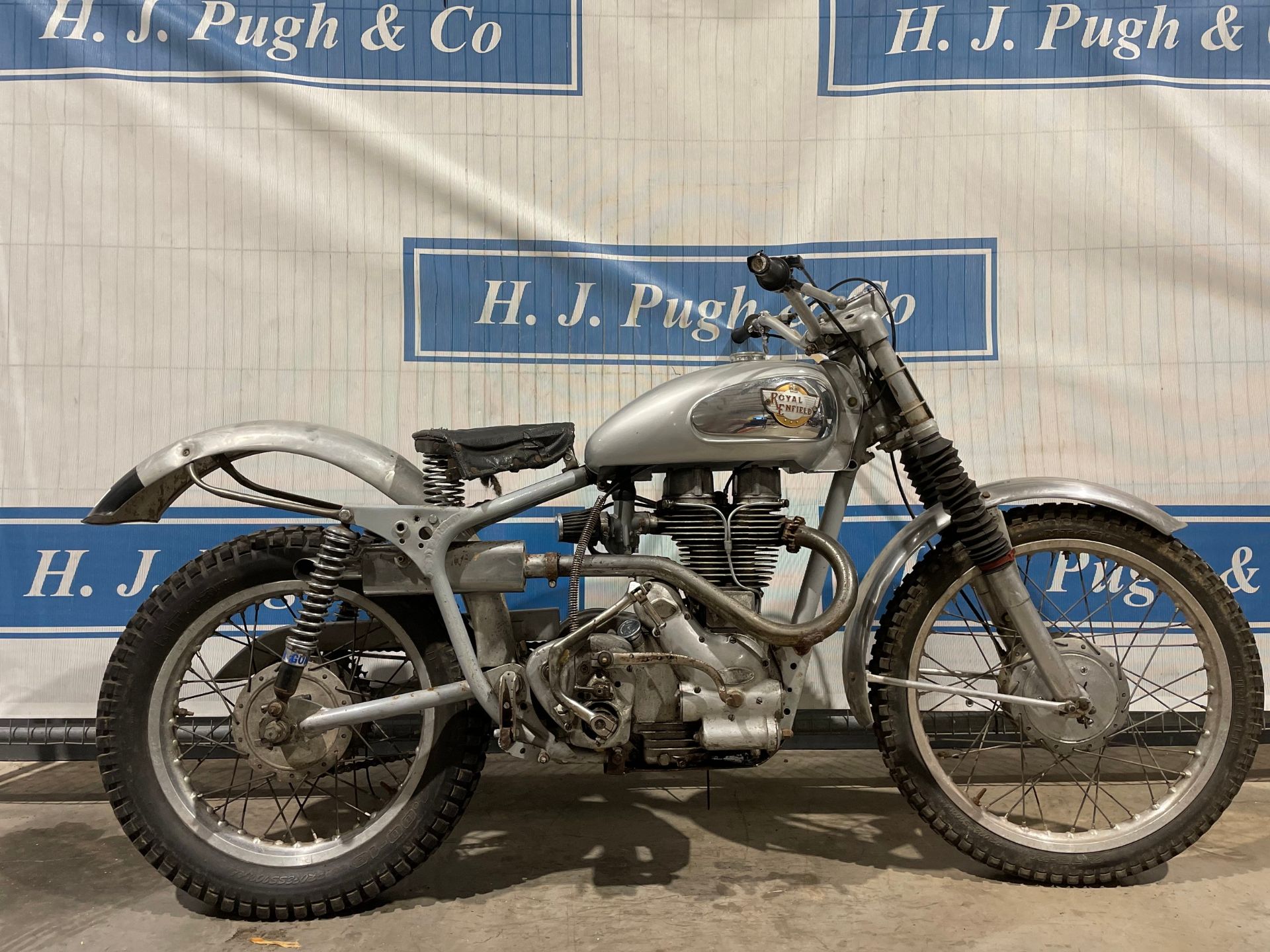 Royal Enfield 350cc motorcycle. 1959. Performs well. Reg 631 XVU. V5