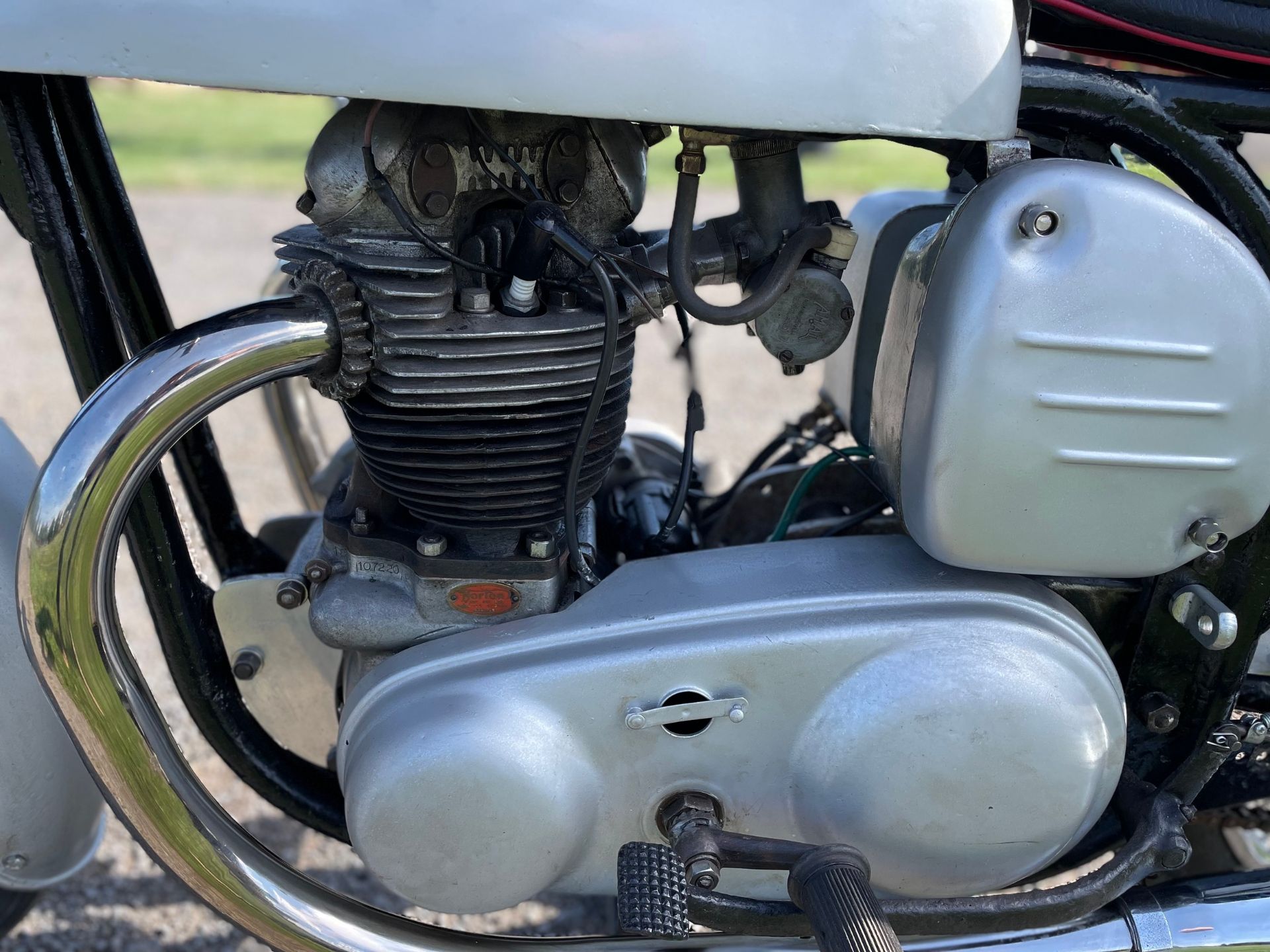 Norton 650cc SS motorcycle. 1964. Rebuilt forks and wheels. Great project. No docs - Image 8 of 10