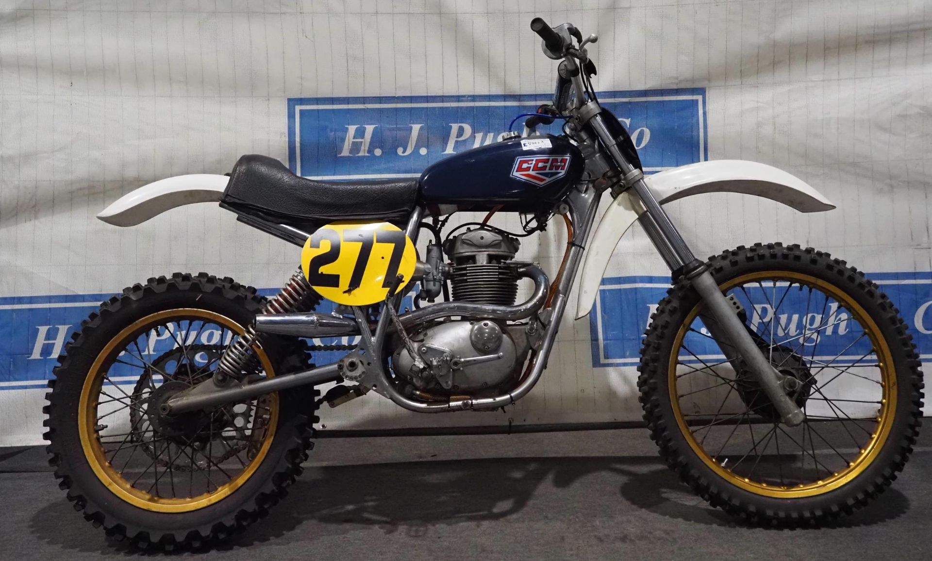 CCM dirt motorcycle. 1979. 410cc short stroke engine. Engine No. CB32905. Part of the Alec Dorrell - Image 2 of 12