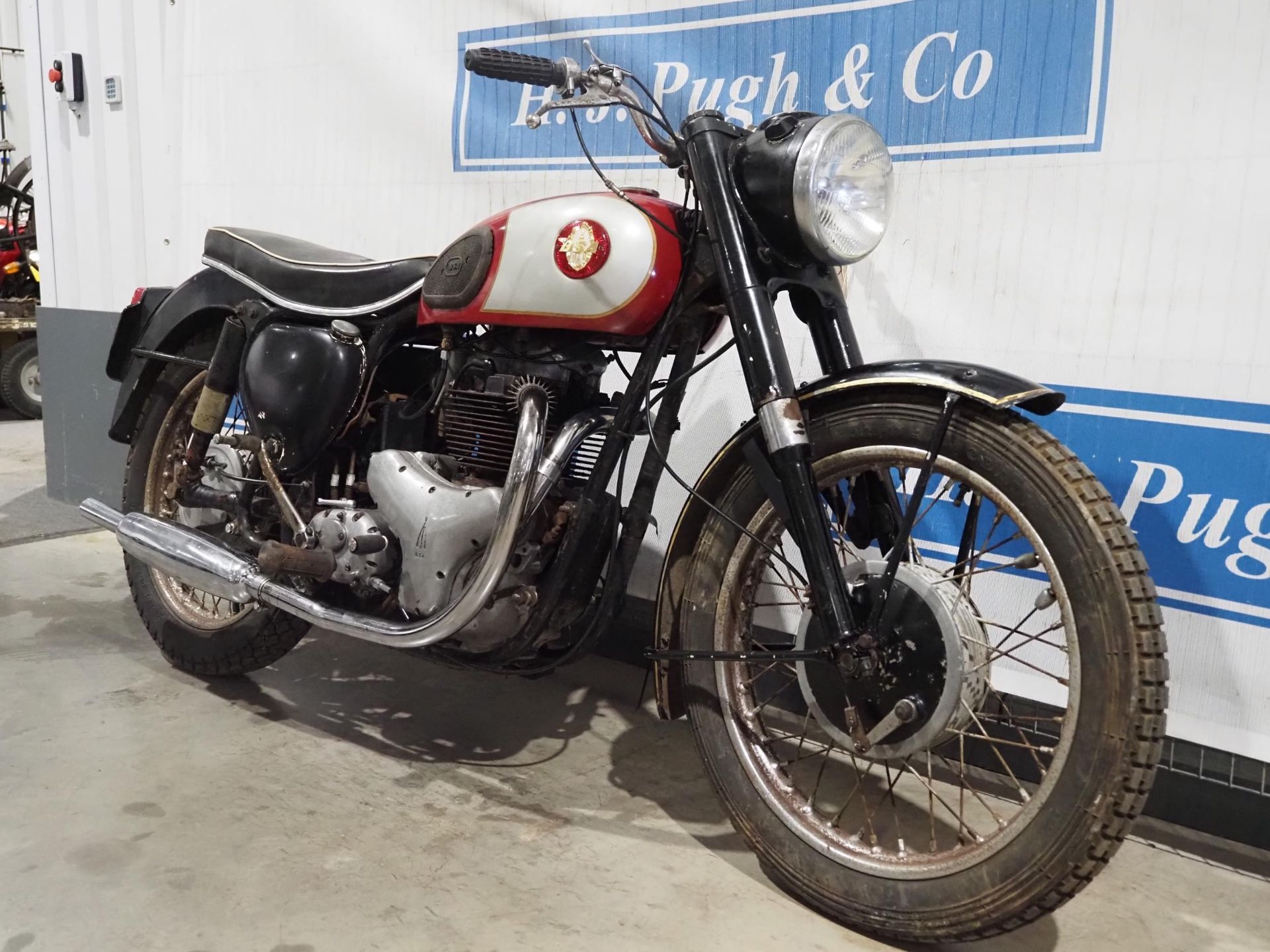 BSA A10 650 motorcycle. 1959. Ran well when last used. Reg. 218 XVW. V5 - Image 2 of 10