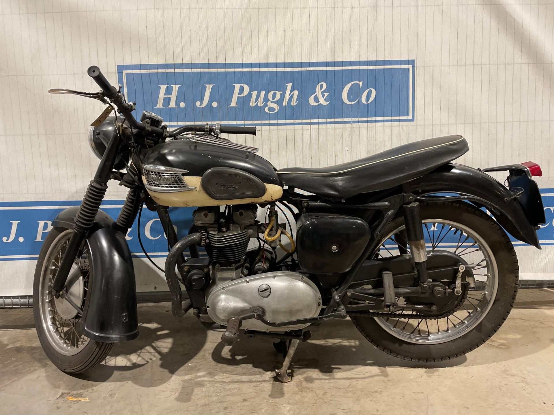 Triumph T110 motorcycle. 1958. 650cc. Easy to ride. C/w some history. Reg 354 XVT. V5 - Image 13 of 14