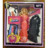 Mattel Barbie '1977' silkstone-body figurine (50th Anniversary edition) (N4978)