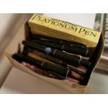 Box of 20 Vintage Mentmore/Platignum Fountain Pens - 10 14ct Gold Nibs & 10 Metallic (A/F)