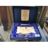 Boxed Special Sheaffer no 144 Limited Edition Doulton Desk Set