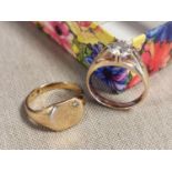 Pair of 9ct Gold Signet & Art Deco White Stone Rings - 11.9g combined weight
