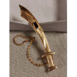 18ct Gold & Ruby Dagger Tie Pin Brooch