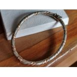 9ct Yellow & White Gold Bracelet - 9g weight