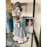 Boxed Lladro 'Gitanilla De Triana' 5490 Spanish Flower Lady Figure - 25cm high