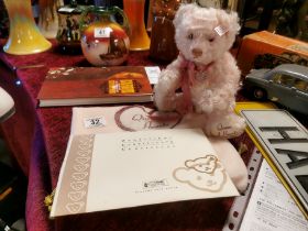 Diana Queen of Hearts Steiff Teddy Bear w/certificate & bag