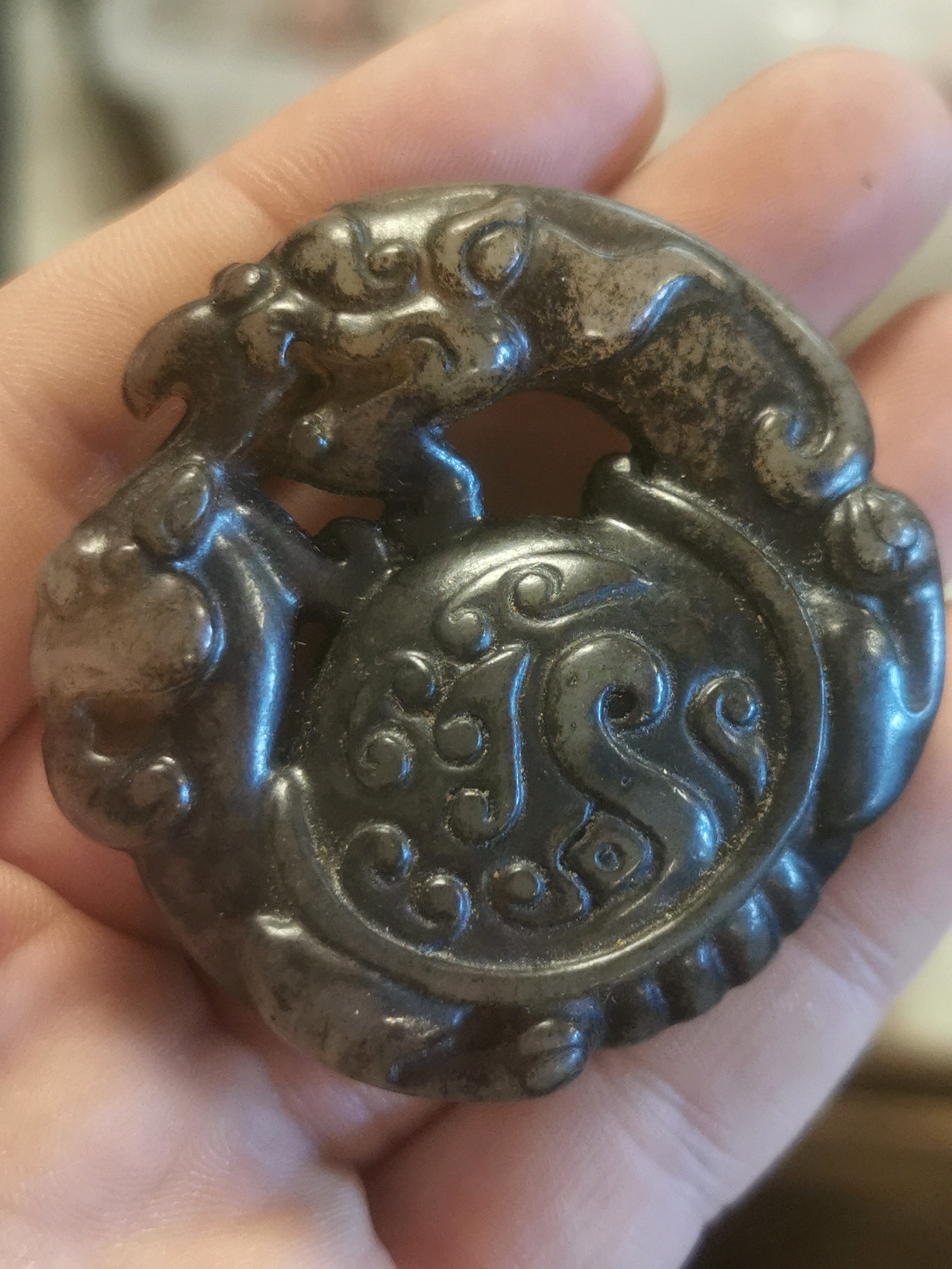 Dark Jade Chinese Amulet - Image 2 of 2