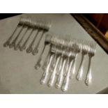 Set of 18 United Cutlers Hallmarked Silver Cutlery Forks - 1248g total weight